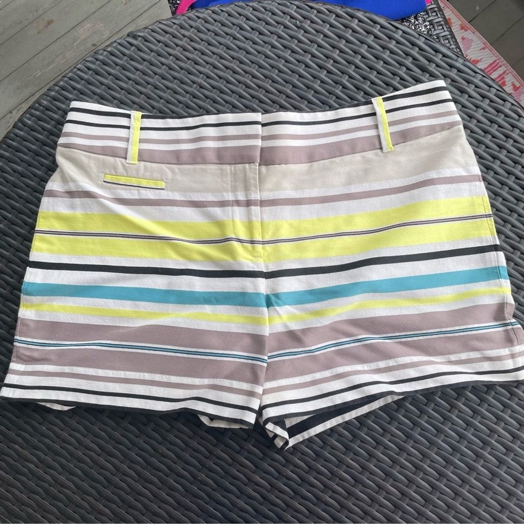 Loft Ann Taylor LOFT Mixed Striped The Riviera Short Size 4 Size 27" / US 4 / IT 40 - 2 Thumbnail