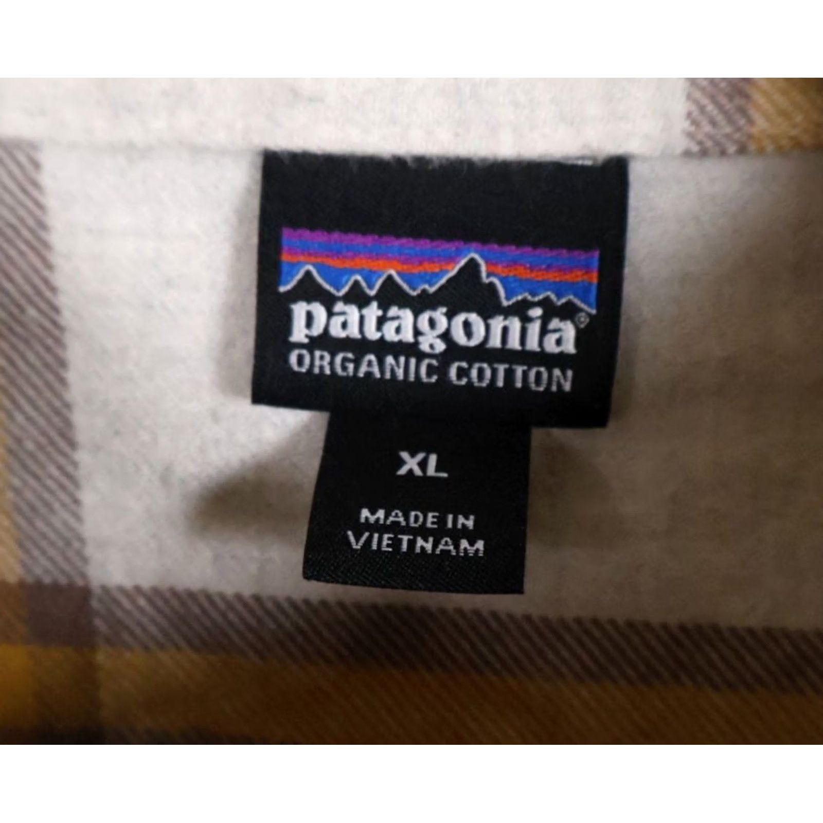Patagonia Patagonia Shirt Women's XL Beige Yellow Plaid Flannel 100% Cotton Lightweight Chest Pockets Button-Up Casual Outdoor Size XL / US 12-14 / IT 48-50 - 3 Thumbnail