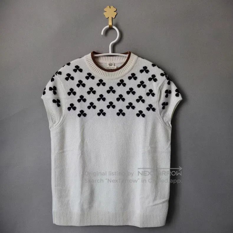 Hermes Hermes Cashmere Flower Petal Embroidered Sleeveless Vest Size XXS / US 00 / IT 34 - 1 Thumbnail