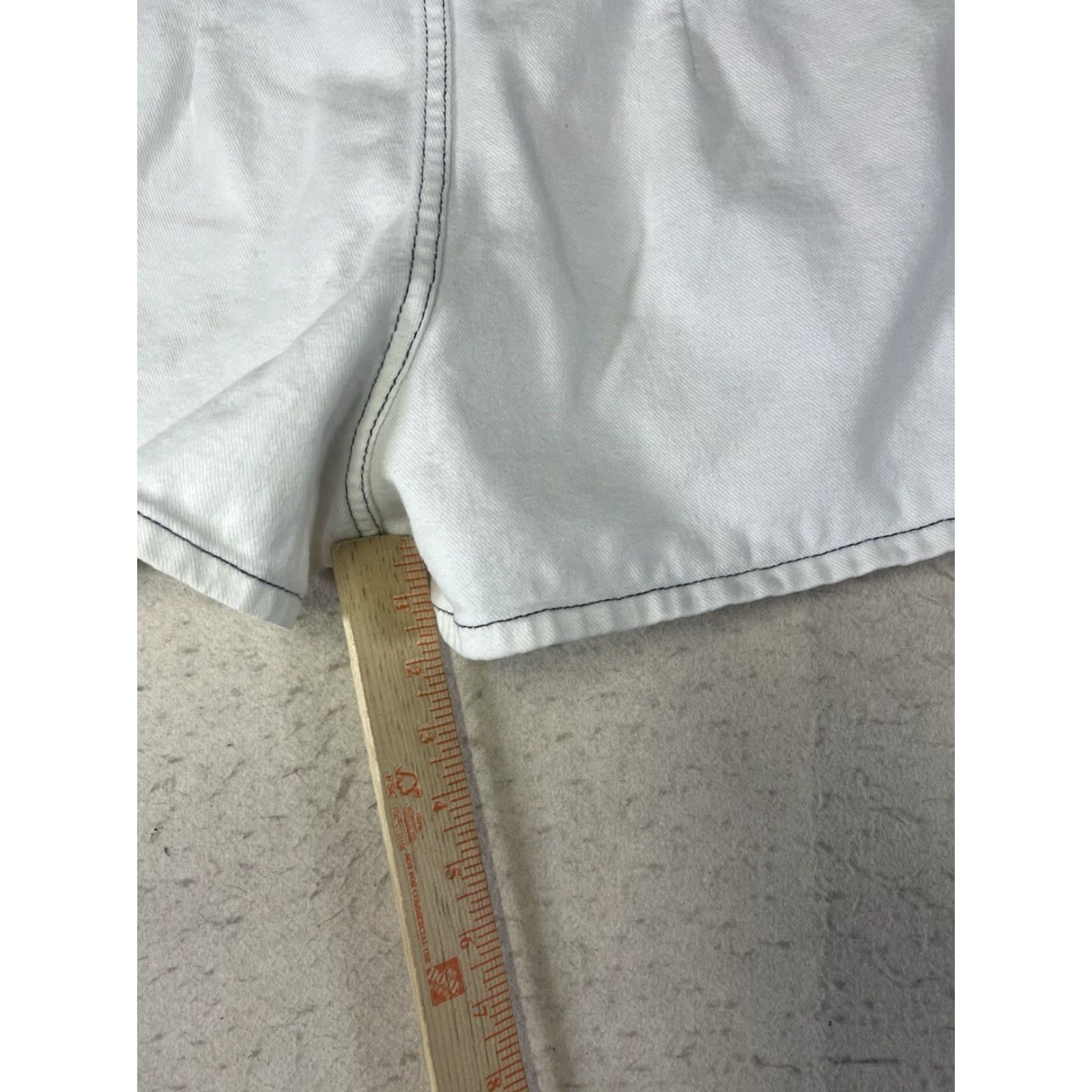 Vintage VINTAGE Breaker White Denim Shorts Lace Up Cotton 13/14 Women Size 34" / US 12 / IT 48 - 5 Thumbnail