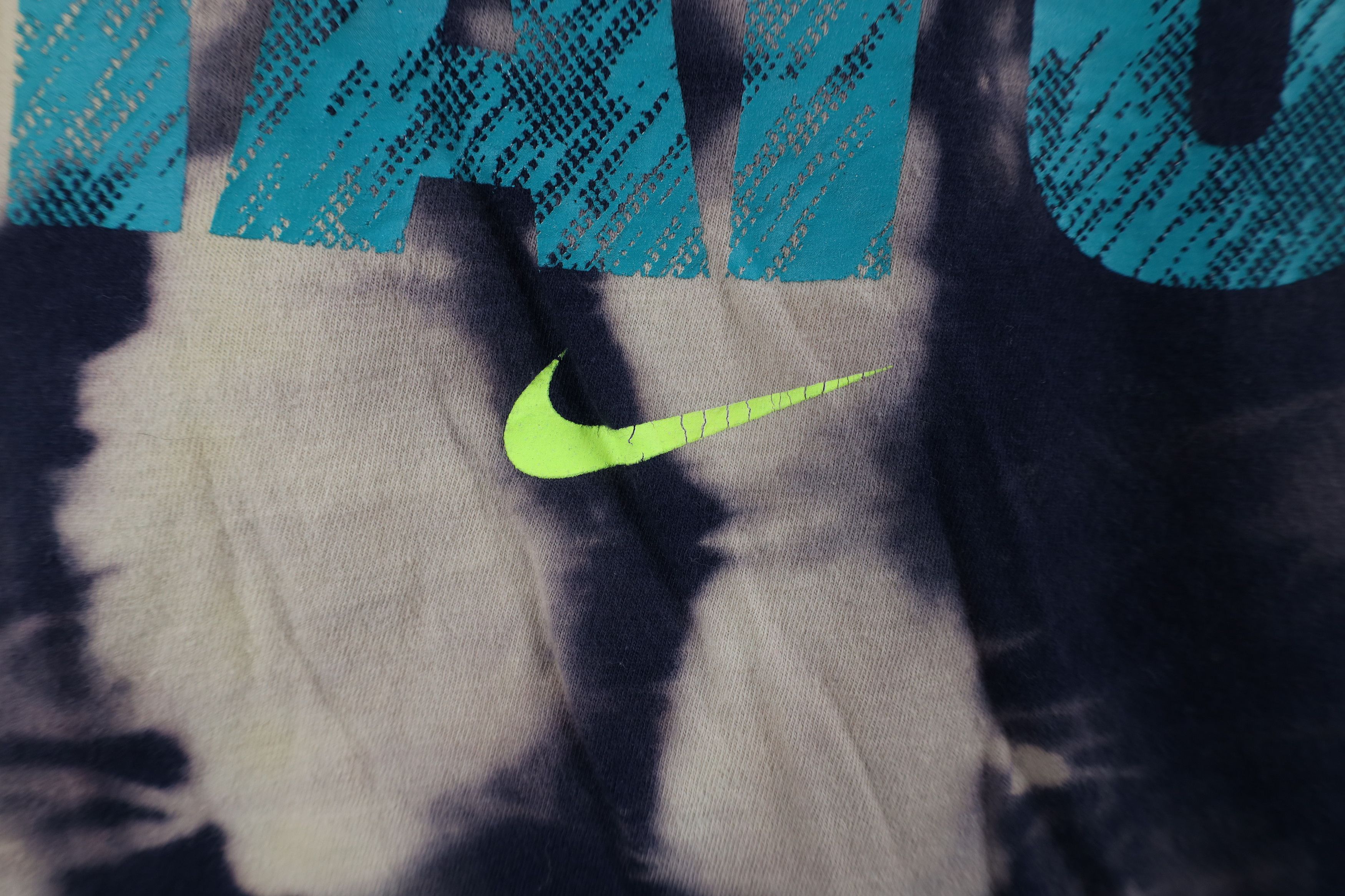 Nike × Vintage Y2K Nike Scott Center Swoosh Legend Status Acid Wash T-Shirt Size US S / EU 44-46 / 1 - 5 Thumbnail