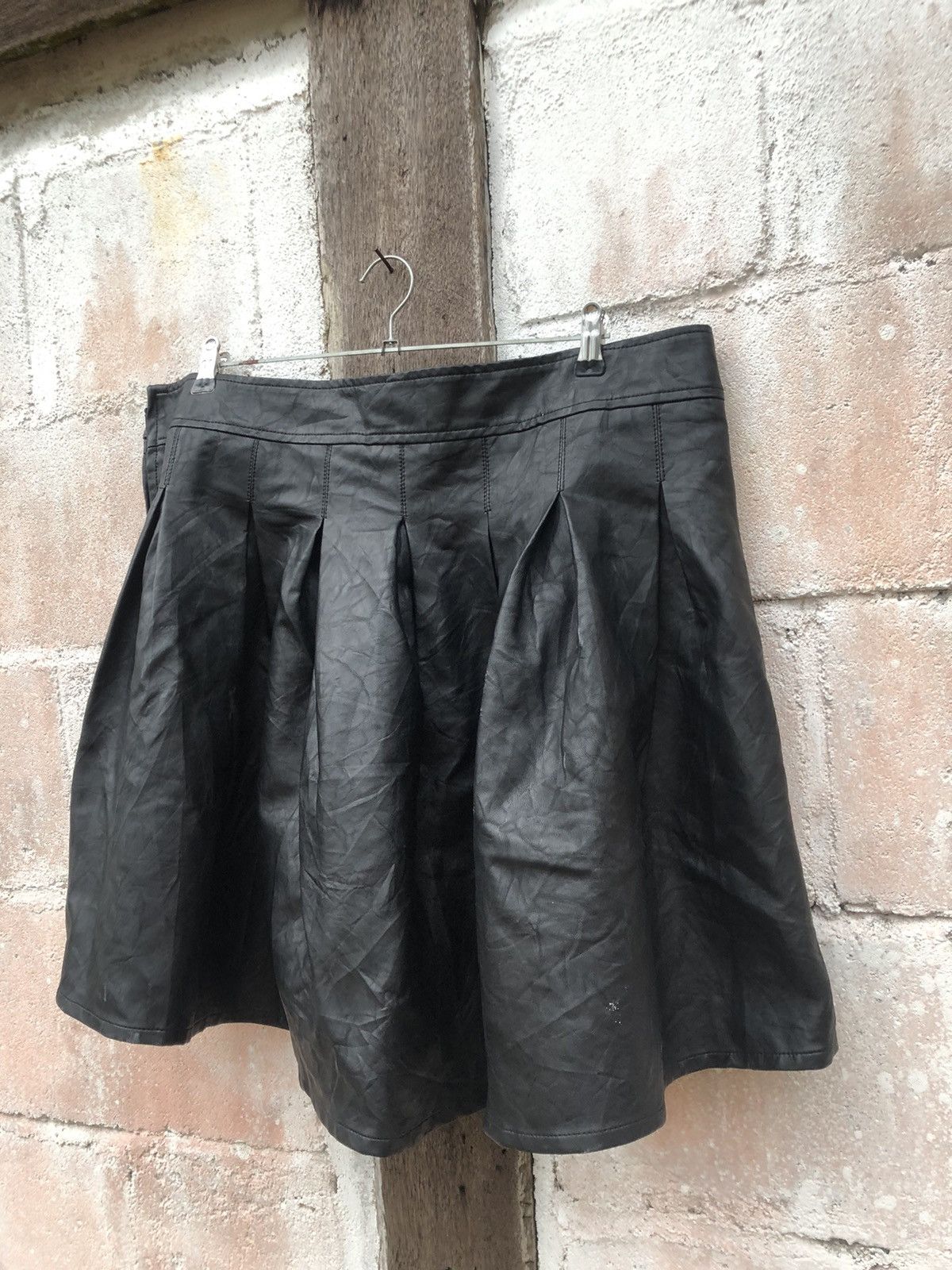 Designer × Seditionaries Gothic/Punks Widow Design Mini Skirt Leather Size 40" / US 18 - 4 Thumbnail
