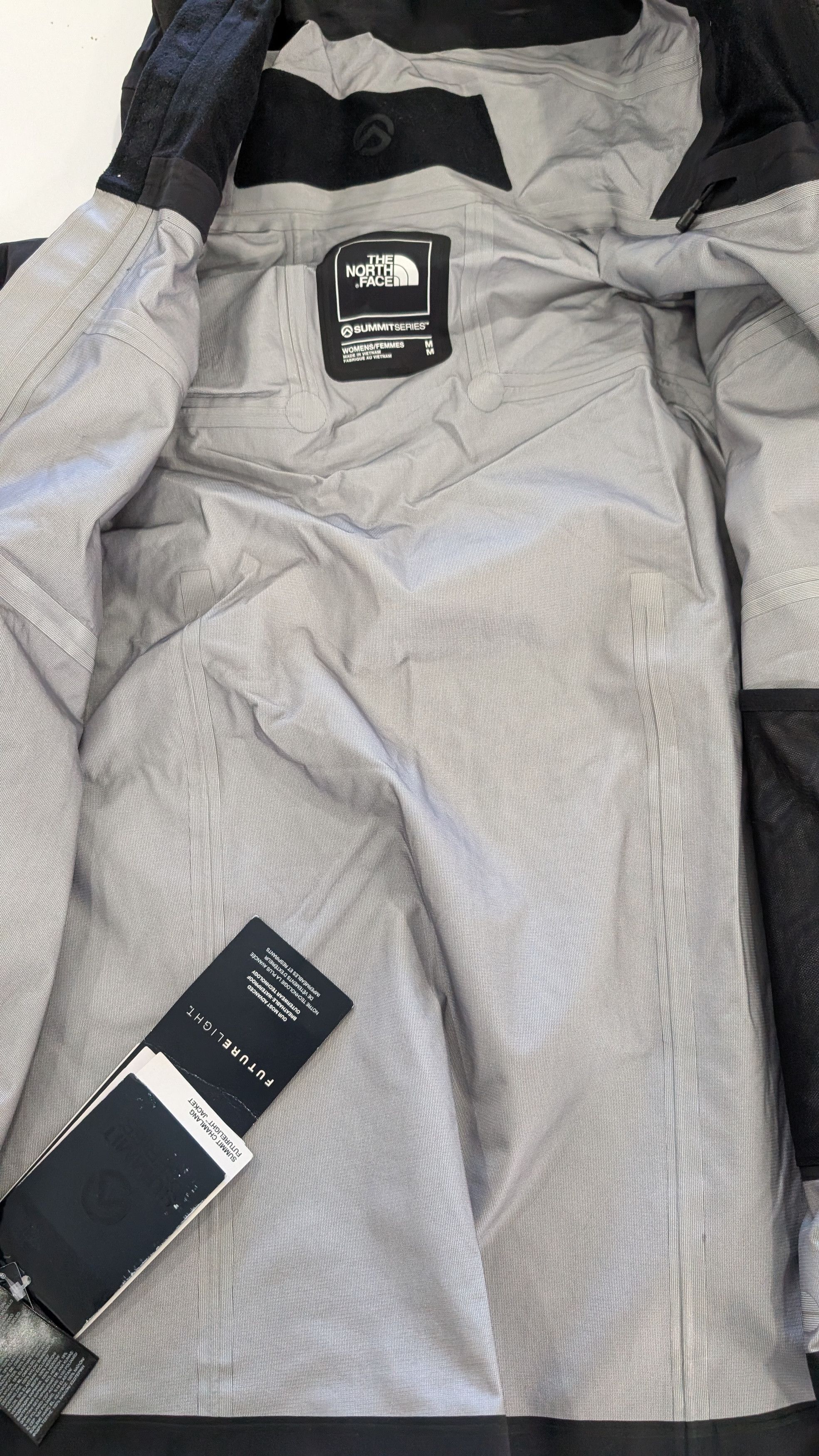 The North Face The North Face Summit Series Chamlang FUTURELIGHT Jacket M Size M / US 6-8 / IT 42-44 - 9 Thumbnail