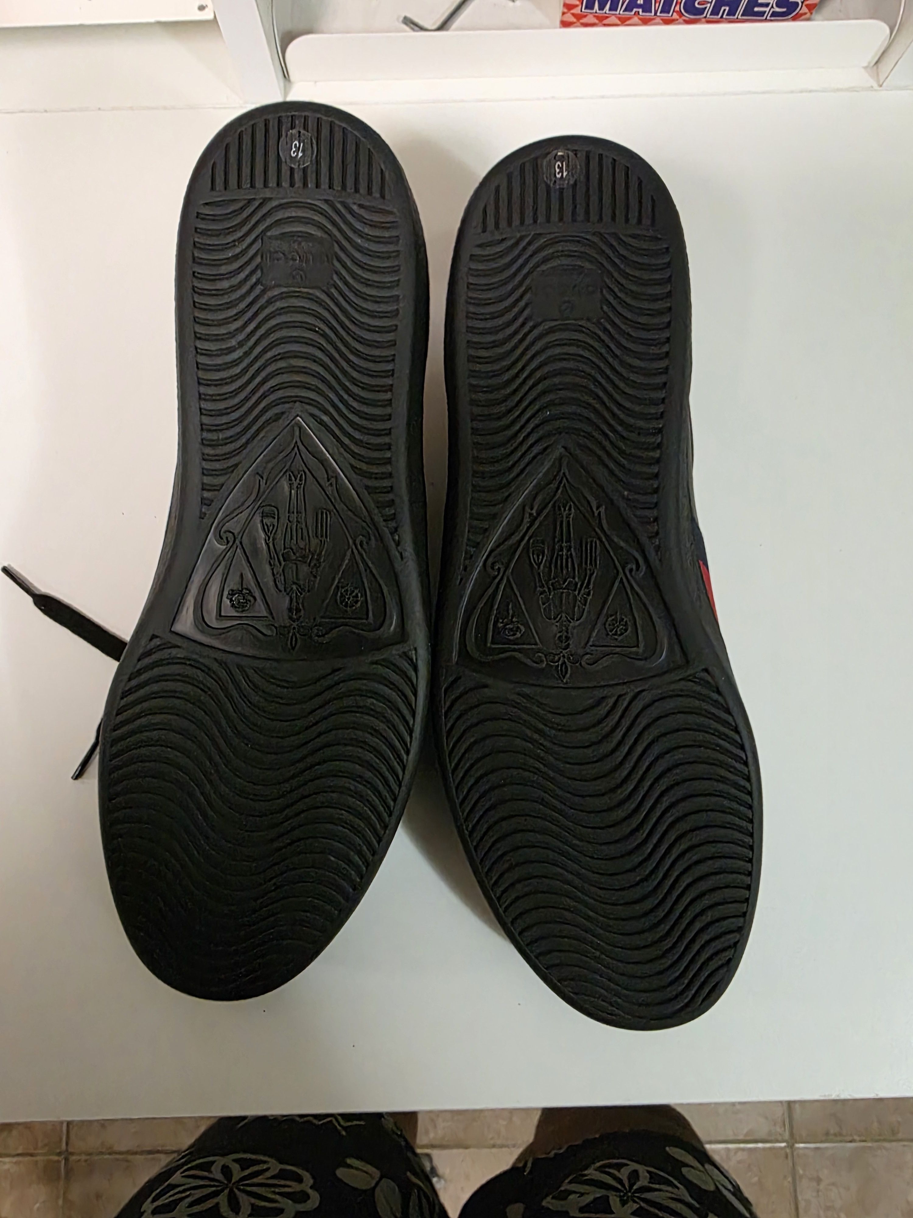 Gucci Ace Embroidered 'Black Bee' Size US 14 / EU 47 - 9 Thumbnail