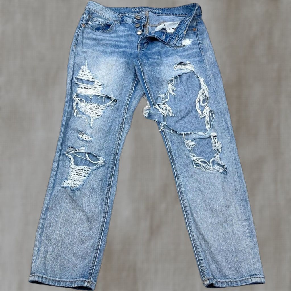 American Eagle Outfitters American Eagle Jeans Women 6 Tomgirl Baggy Button Fly Distressed Ripped Holey Destroyed Jeans Size 28" / US 6 / IT 42 - 1 Thumbnail