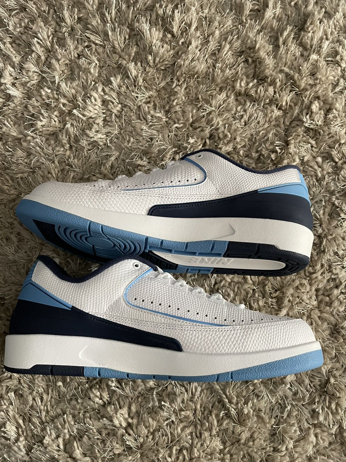 Jordan Brand Jordan 2 Low University Blue Size US 9.5 / EU 42-43 - 3 Thumbnail