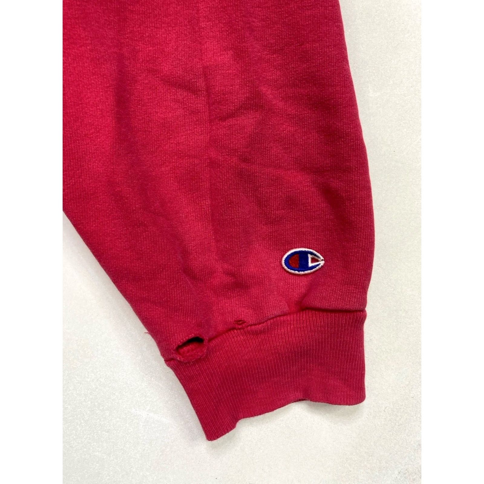 Champion VINTAGE Champion Sweatshirt Men Large L Red 90s Crewneck Logo Embroidered Cotton Pullover Size US L / EU 52-54 / 3 - 5 Thumbnail