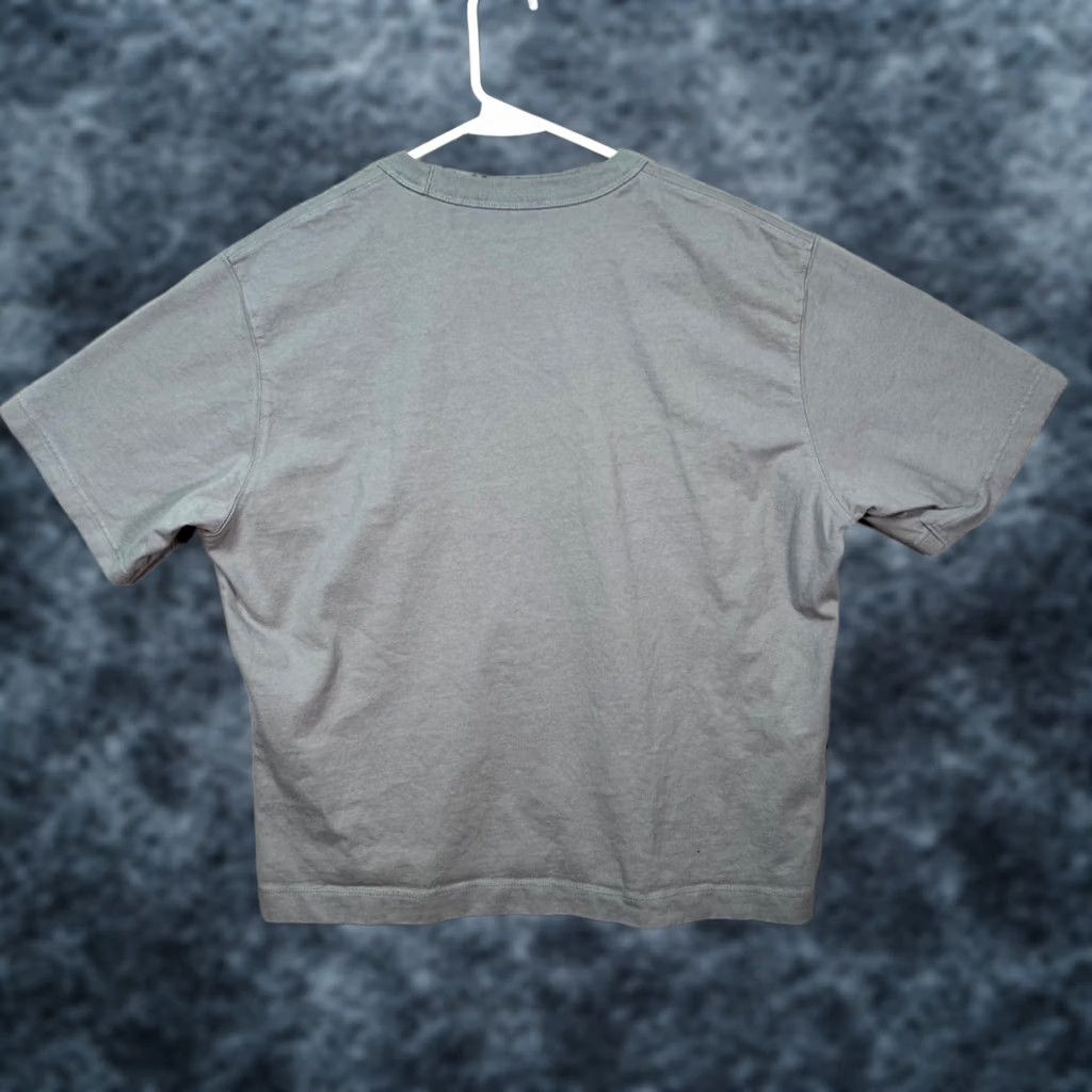Uniqlo VINTAGE Uniqlo U Mens Large Gray Crewneck Short Sleeve T-Shirt Size US L / EU 52-54 / 3 - 1 Thumbnail