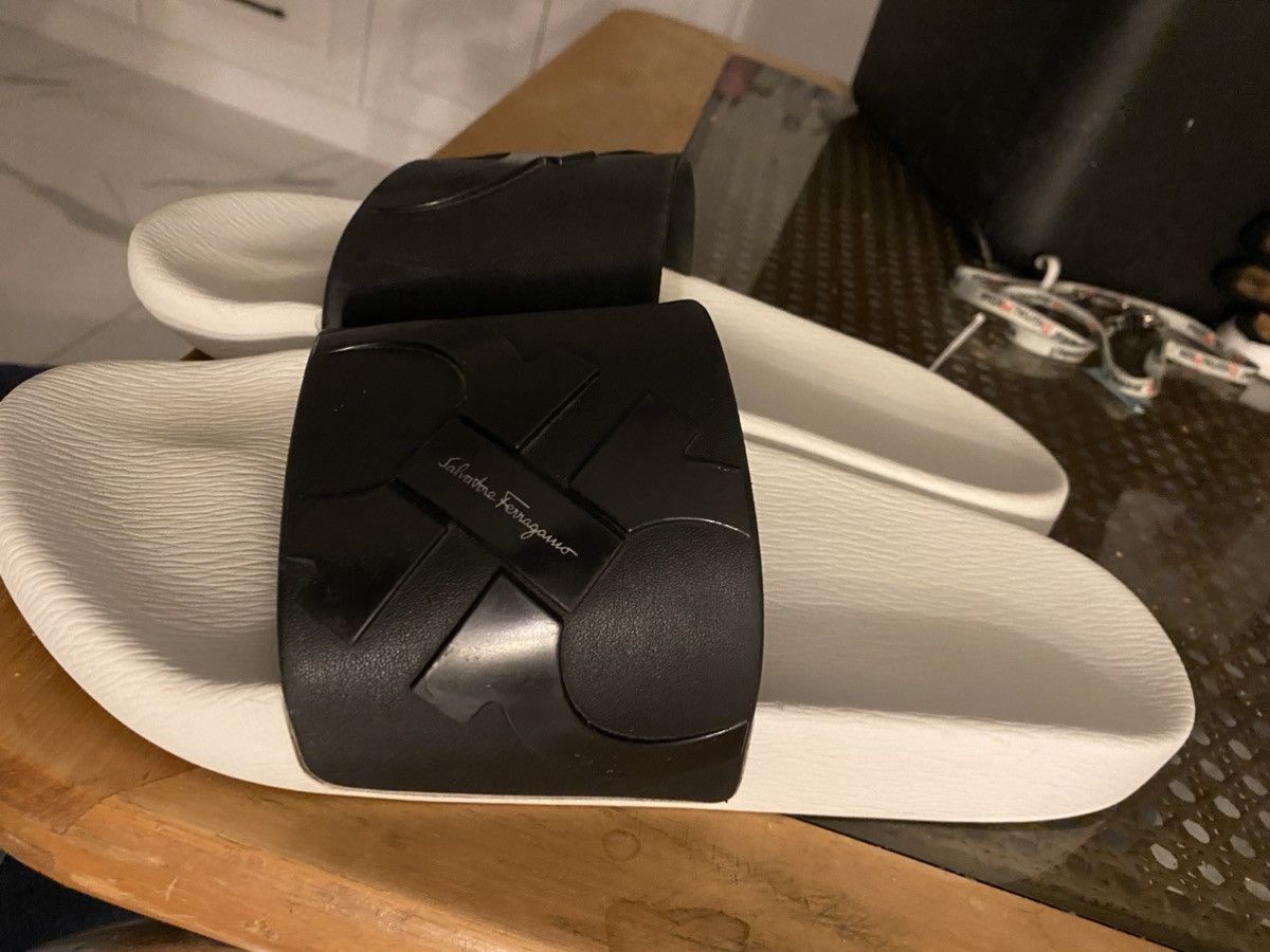 Salvatore Ferragamo BLACK AND WHITE SALVATORÈ FERRAGAMO Size US 10.5 / EU 43-44 - 4 Thumbnail