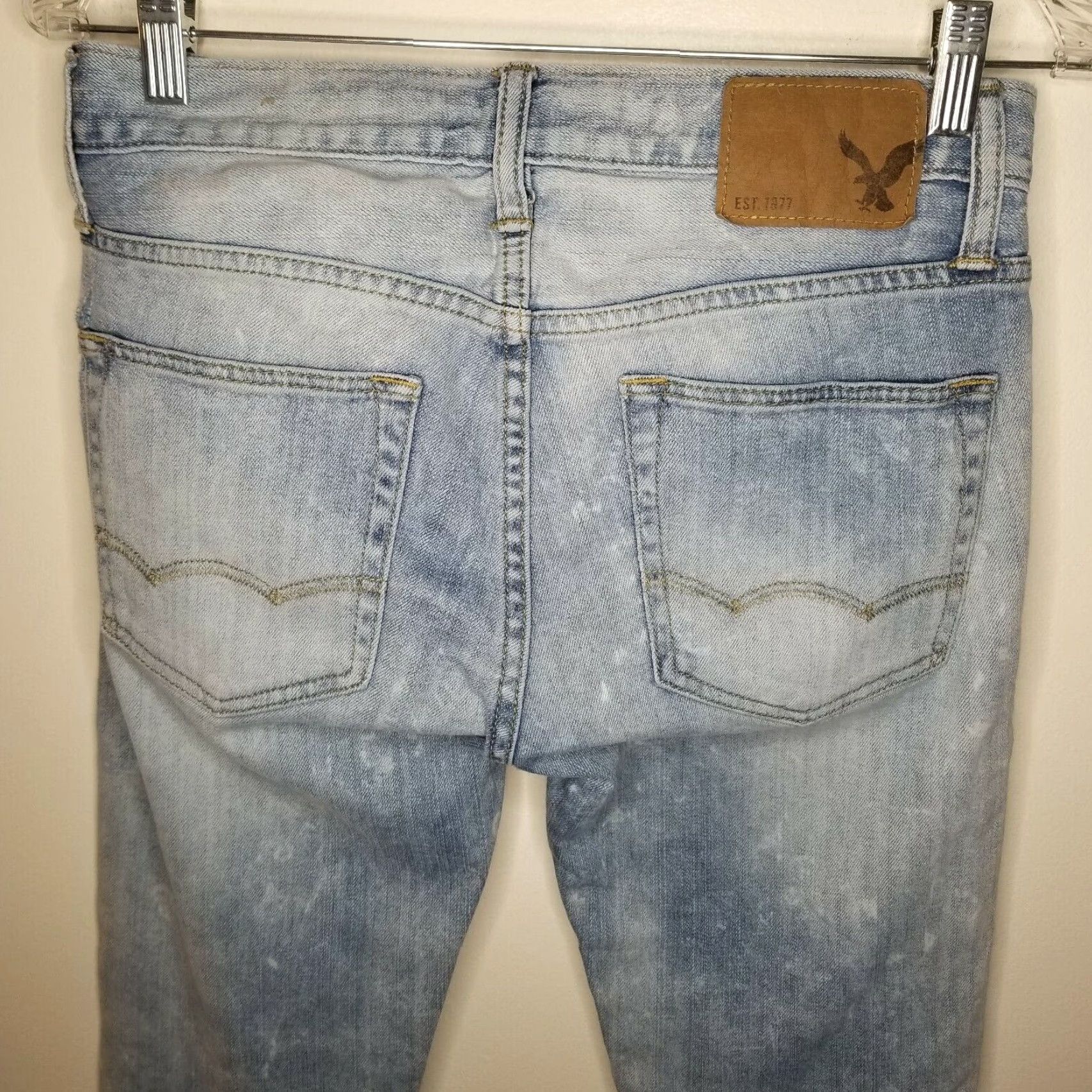 American Eagle Outfitters American Eagle Outfitters Jeans Women's Skinny Distressed Acid Wash Light Blue 28/30 Womens Size 28" / US 6 / IT 42 - 7 Thumbnail