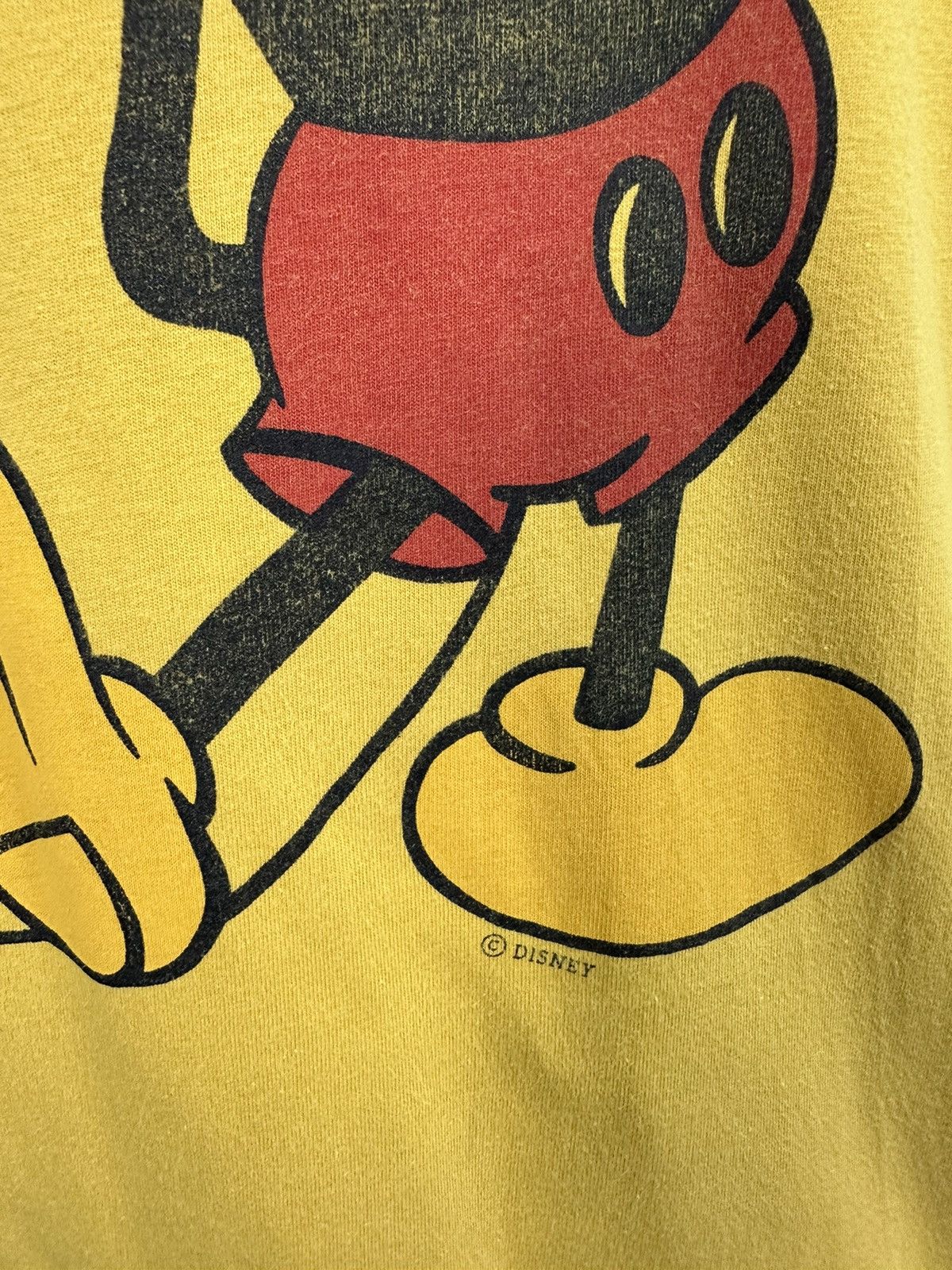 Disney Mickey Unlimited Full Body Yellow Shoe Vintage Tshirt A581 Size US M / EU 48-50 / 2 - 4 Thumbnail