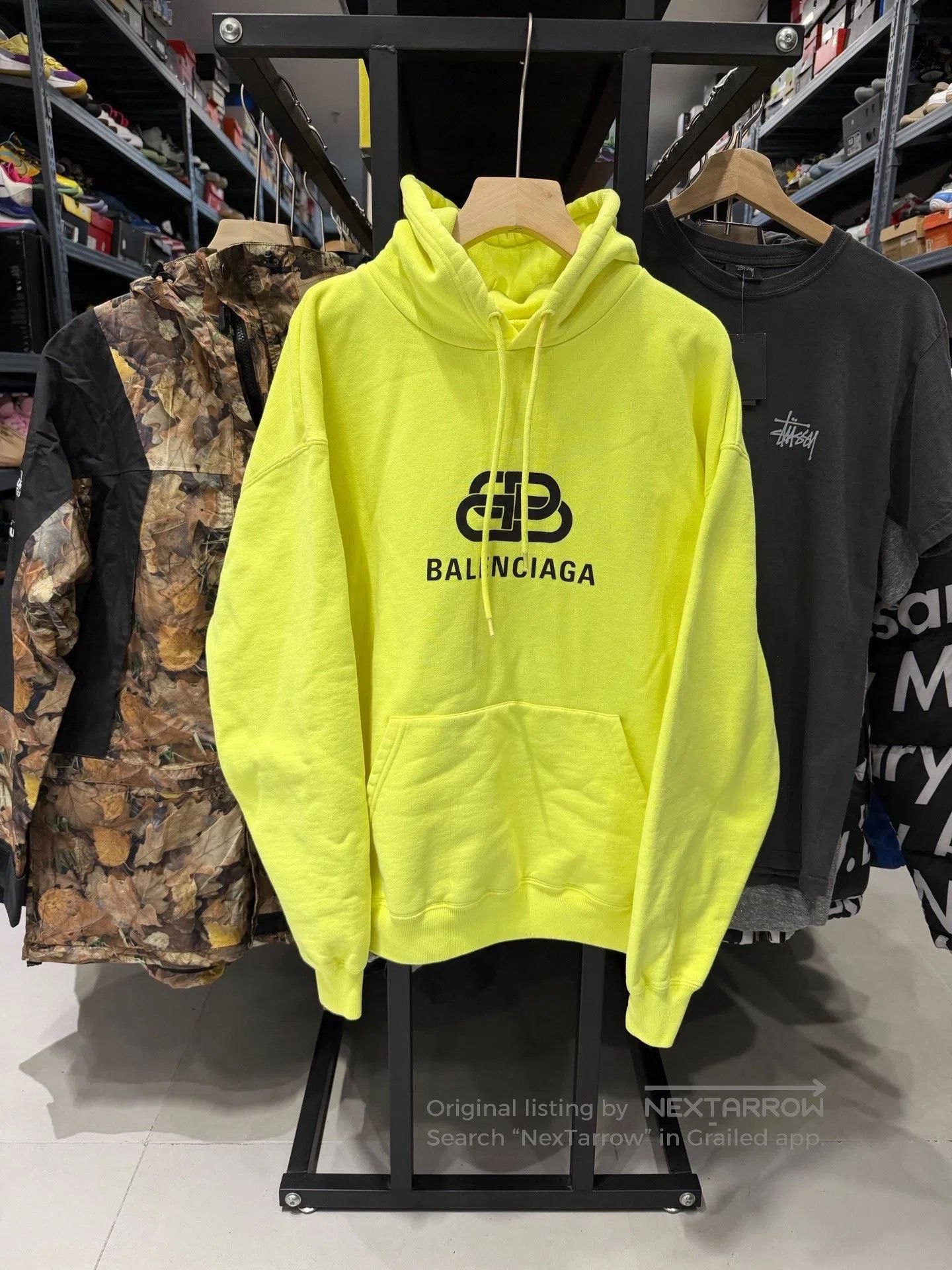 Balenciaga Balenciaga Green Logo Hoodie. Size US XS / EU 42 / 0 - 6 Thumbnail