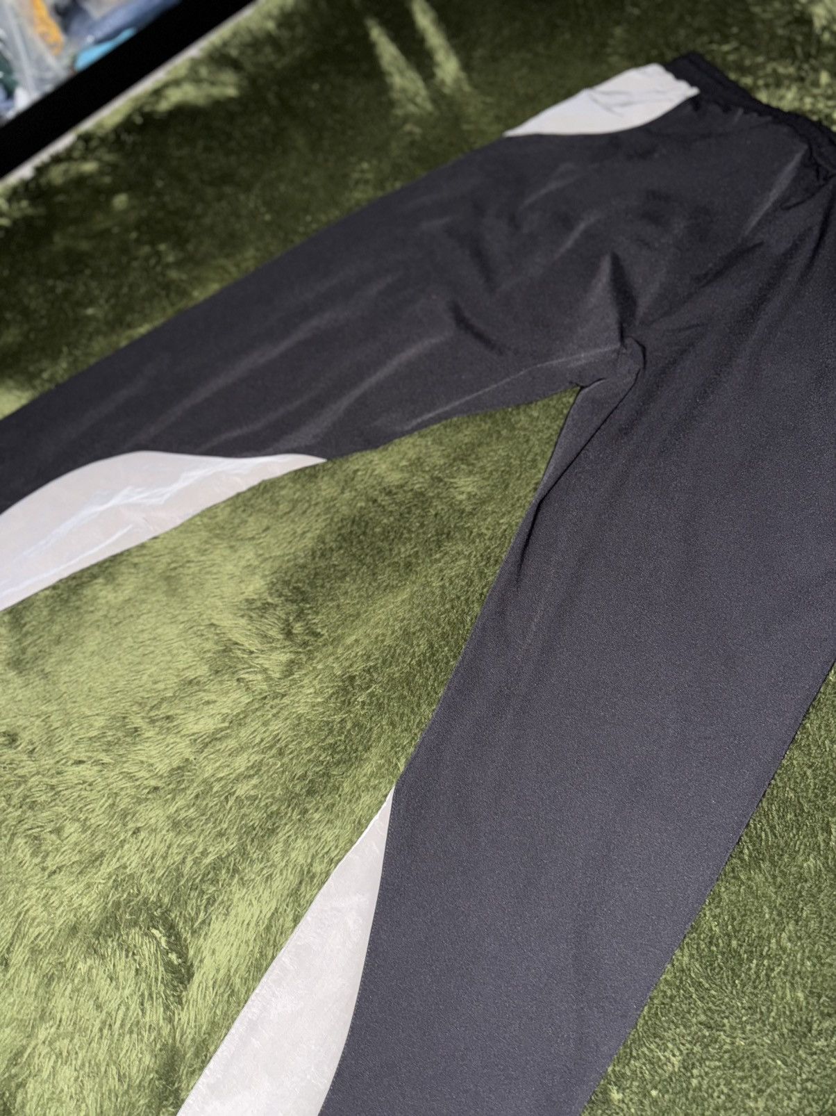 Heliot Emil [50] HELIOT EMIL Rubber Strap nylon blended Track Pants Size US 36 / EU 52 - 10 Thumbnail