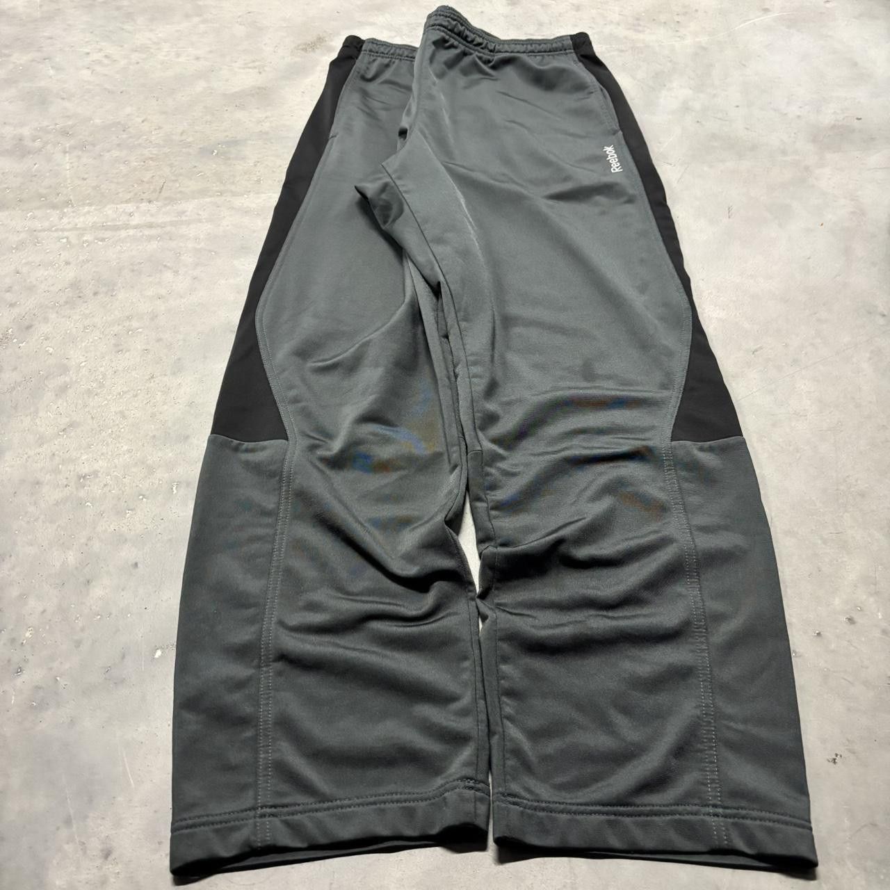 Japanese Brand × Vintage Crazy Vintage Y2K/2000s Grey Black Essential Track Pants! Size US 34 / EU 50 - 2 Thumbnail