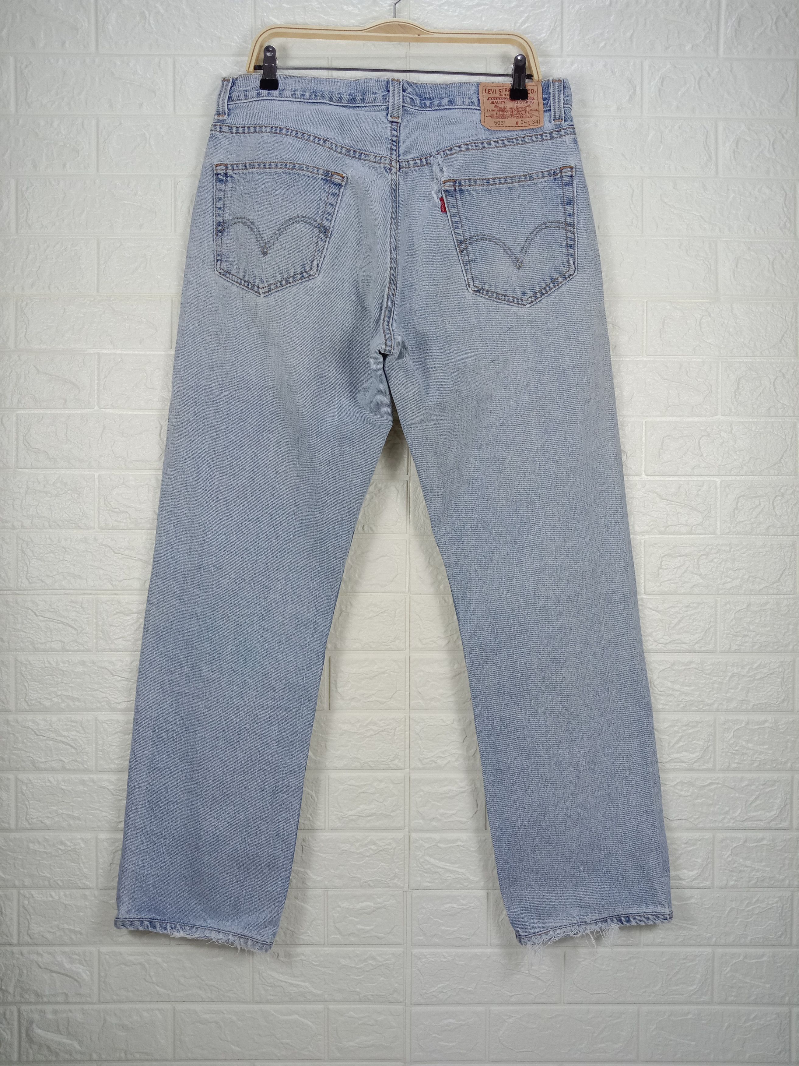 Levi's Vintage Levi's 505 Jeans Light Wash Regular Fit Denim Size US 34 / EU 50 - 5 Thumbnail