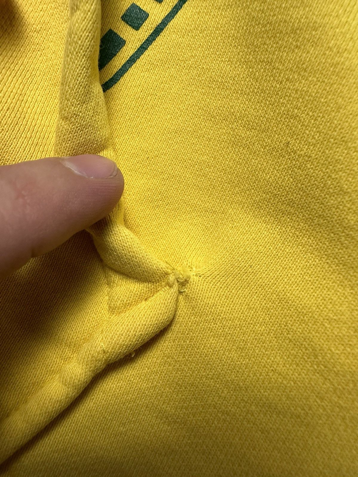 Vintage Vintage Nike Brazil soccer hoodie size M logo rare Size US M / EU 48-50 / 2 - 4 Thumbnail