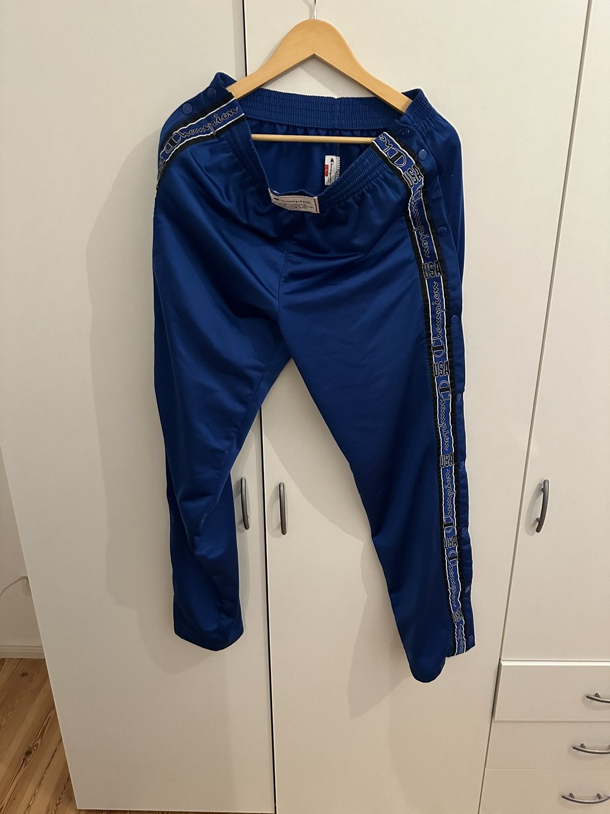 Champion Champion Jogginghose Hose Size L Vintage Track Knopfhose Size US 42 / EU 58 - 1 Thumbnail