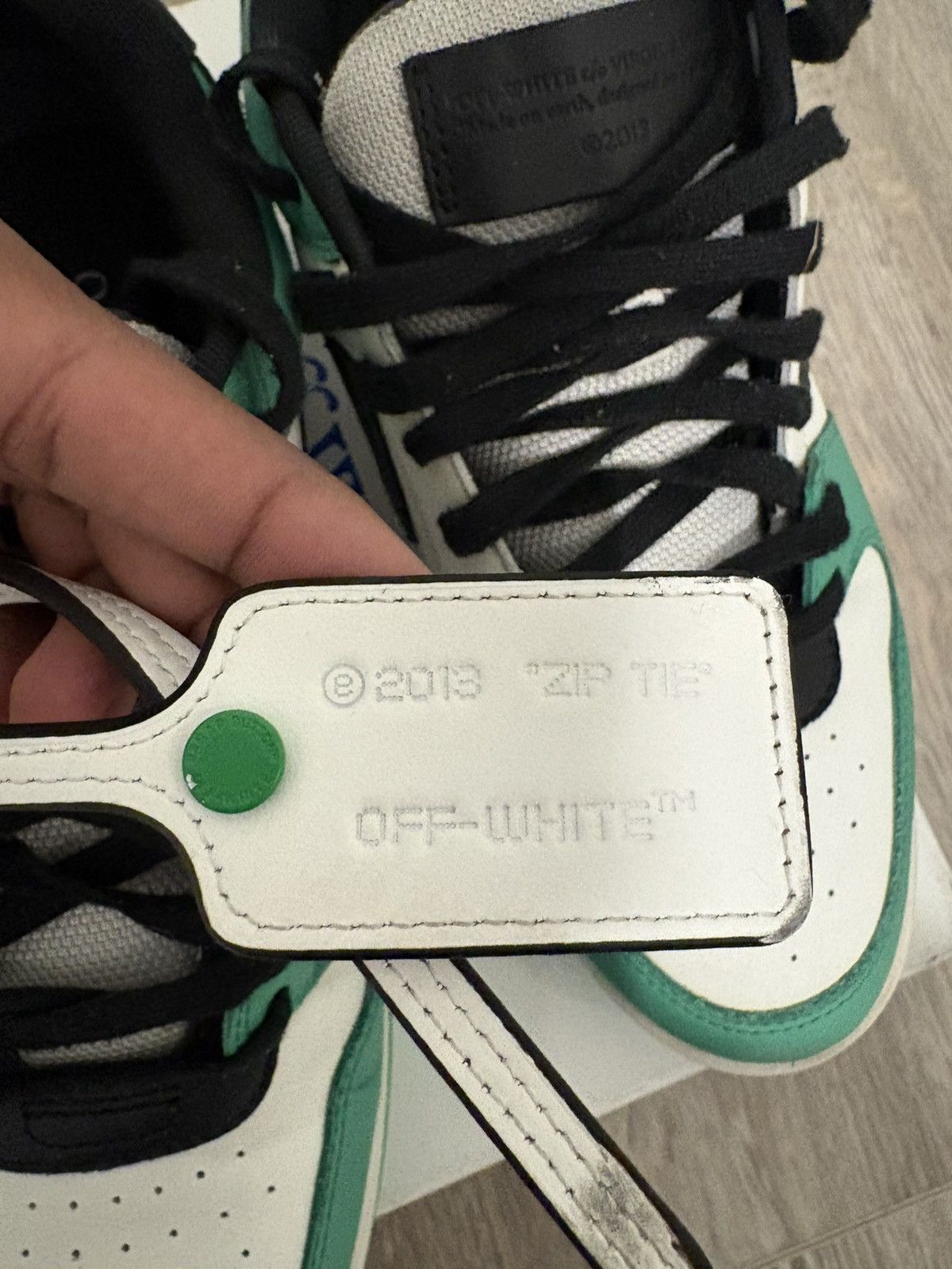Off-White Off-White out of office Size US 9 / EU 42 - 5 Thumbnail