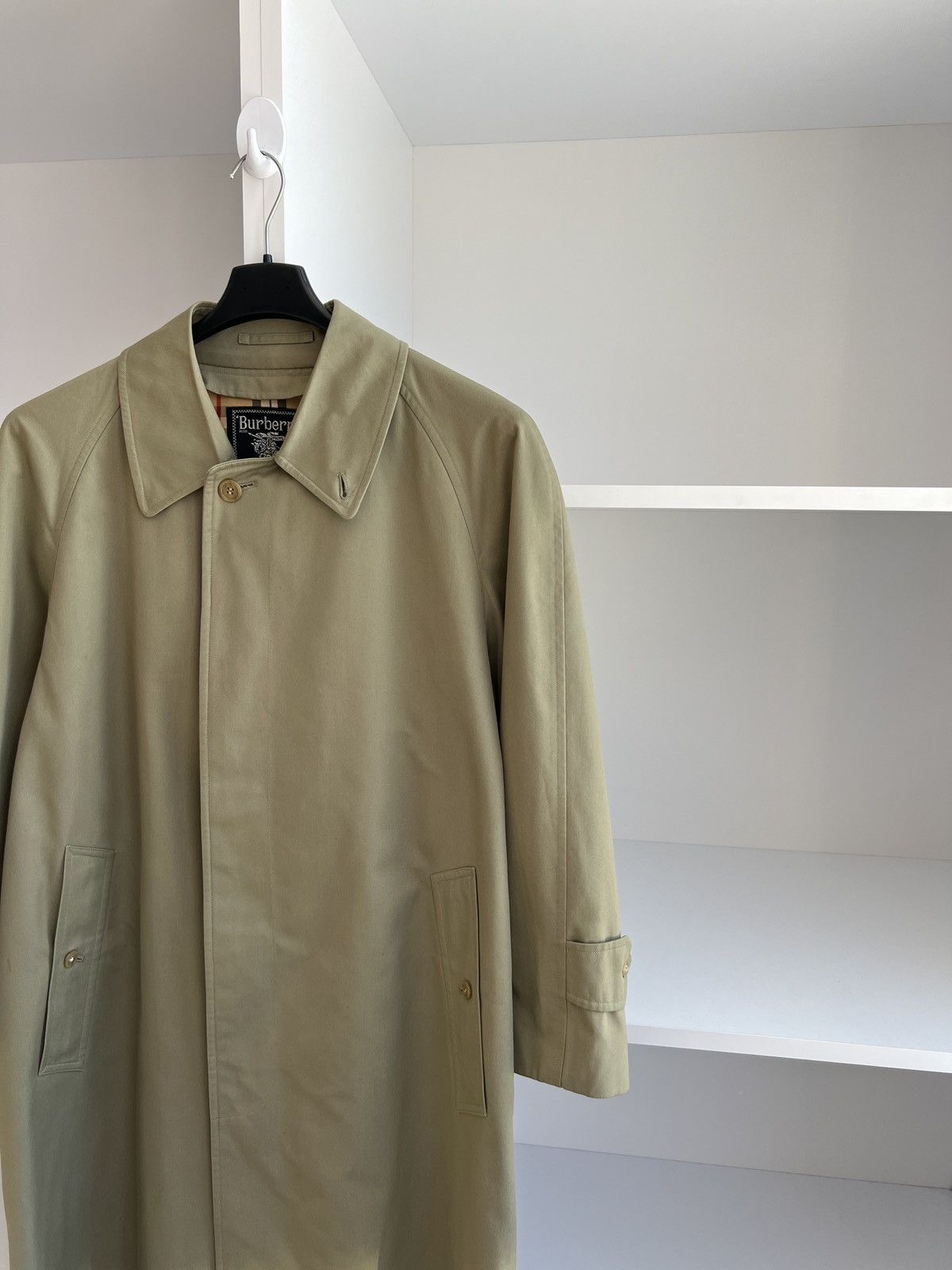 Burberry × Vintage Vintage Burberry trench coat old money style Size US L / EU 52-54 / 3 - 5 Thumbnail