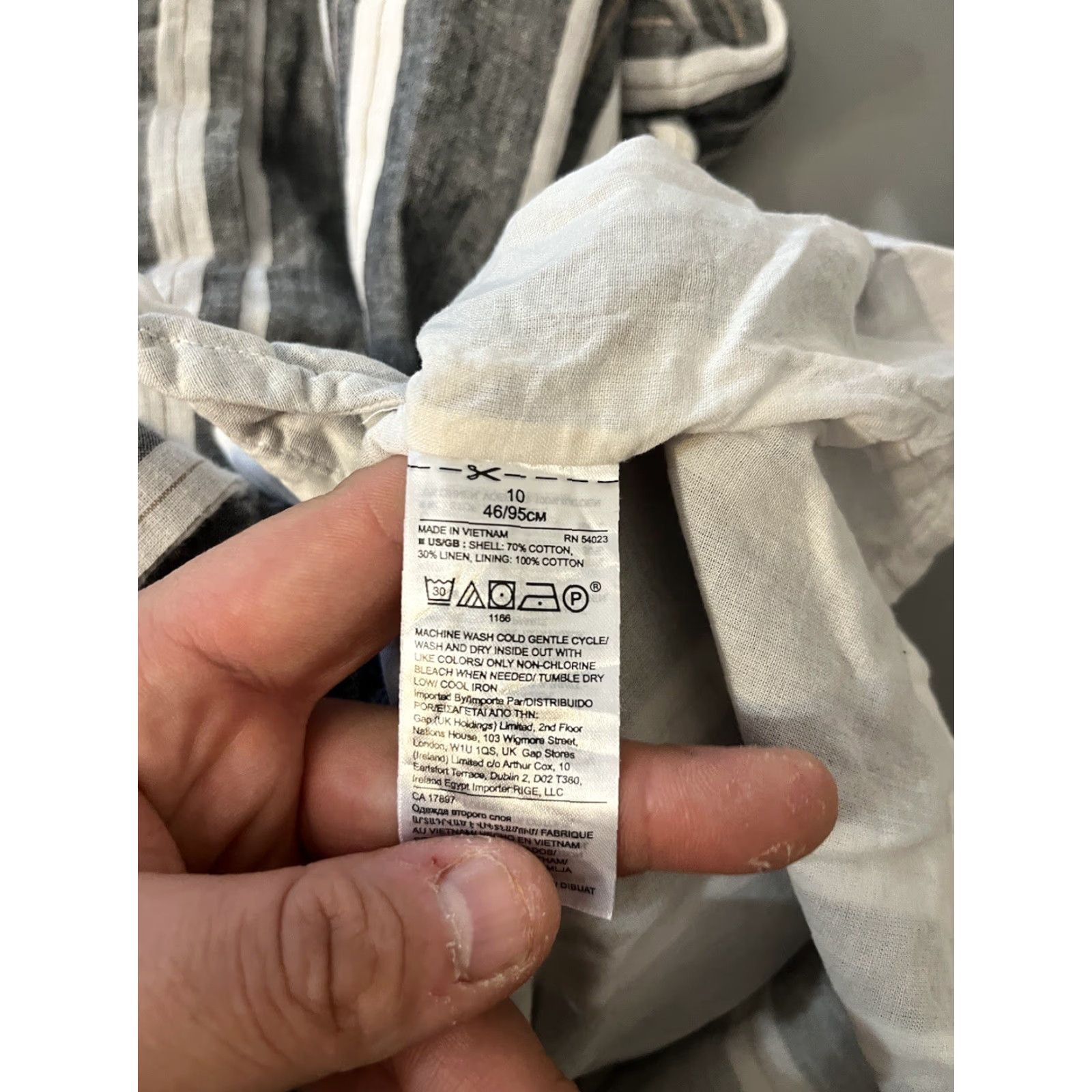 Banana Republic VINTAGE Banana Republic Women's Romper Size 10 Gray Linen-Blend Belted Casual Travel Size 32" / US 10 / IT 46 - 6 Thumbnail