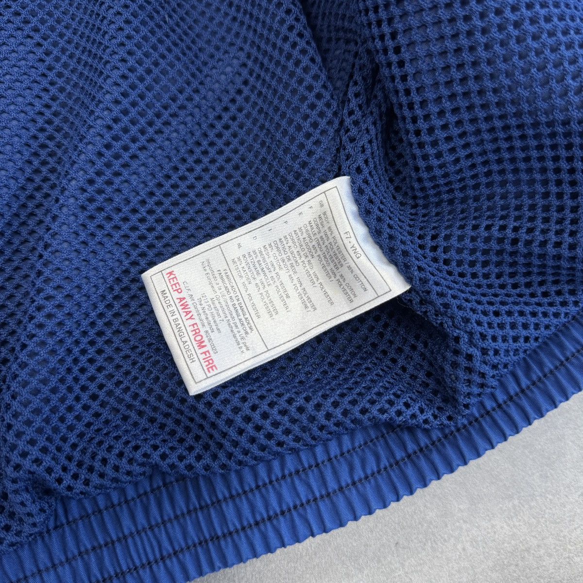 Nike Vintage Nike Embroidered Logo Bomber Jacket Blue Men Size L Size US L / EU 52-54 / 3 - 14 Thumbnail