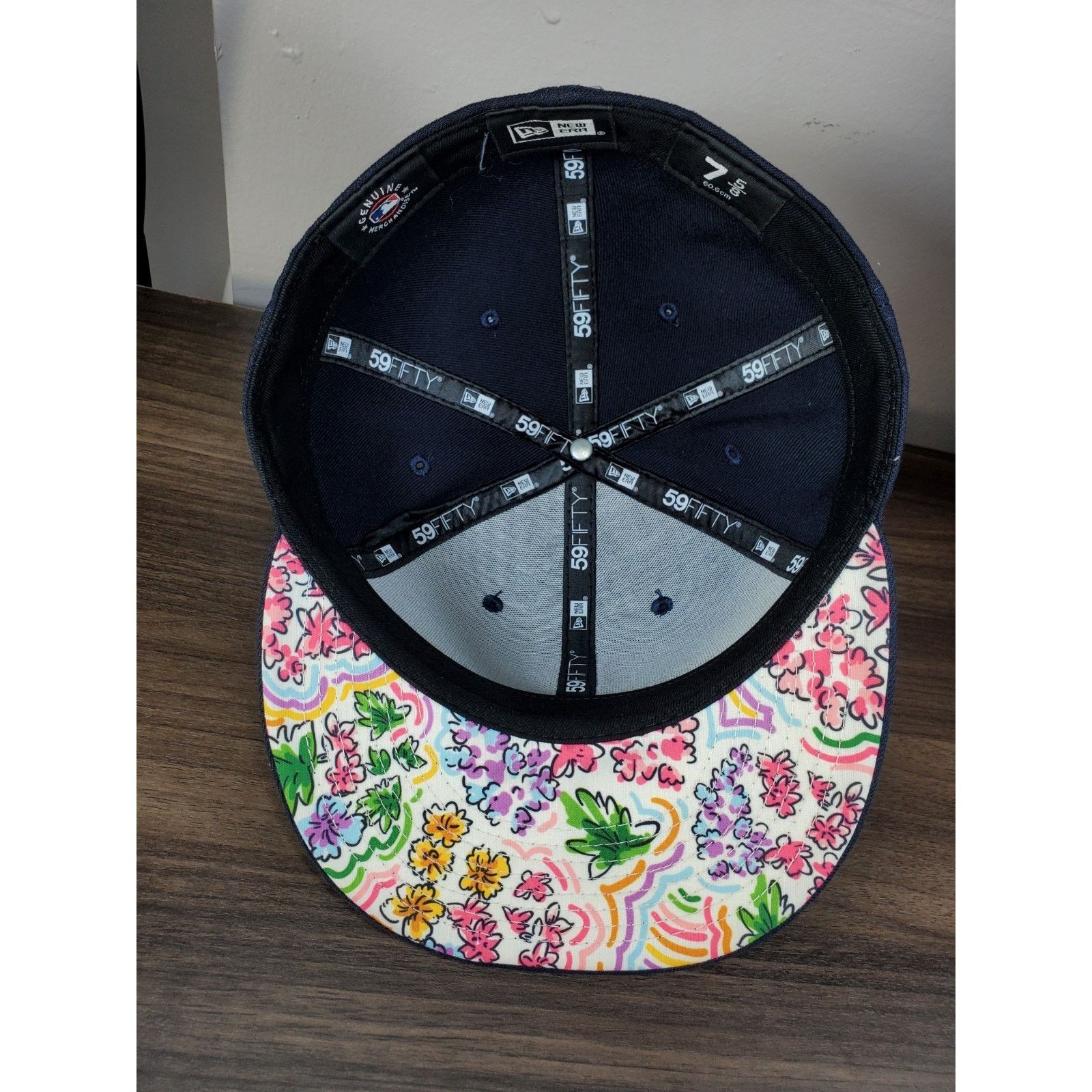 MLB × New Era Boston Red Sox Watercolor Floral Fitted Hat Cap Size 7 5/8 Size 40 - 10 Thumbnail