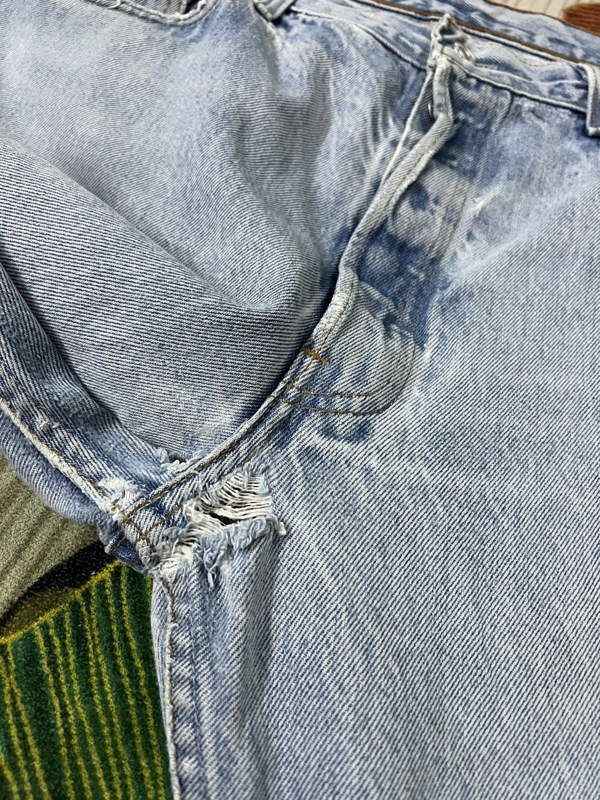 Levi's Vintage Levi’s 501xx Distress Faded Ripped Jean Size US 35 - 5 Thumbnail