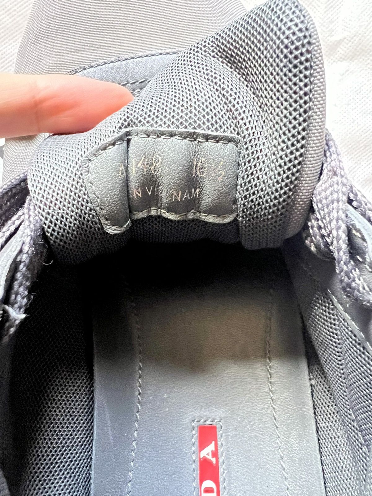 Prada PRADA Men's Black Gray White Lace Up Sneakers Low Top Size US 10.5 / EU 43-44 - 4 Thumbnail