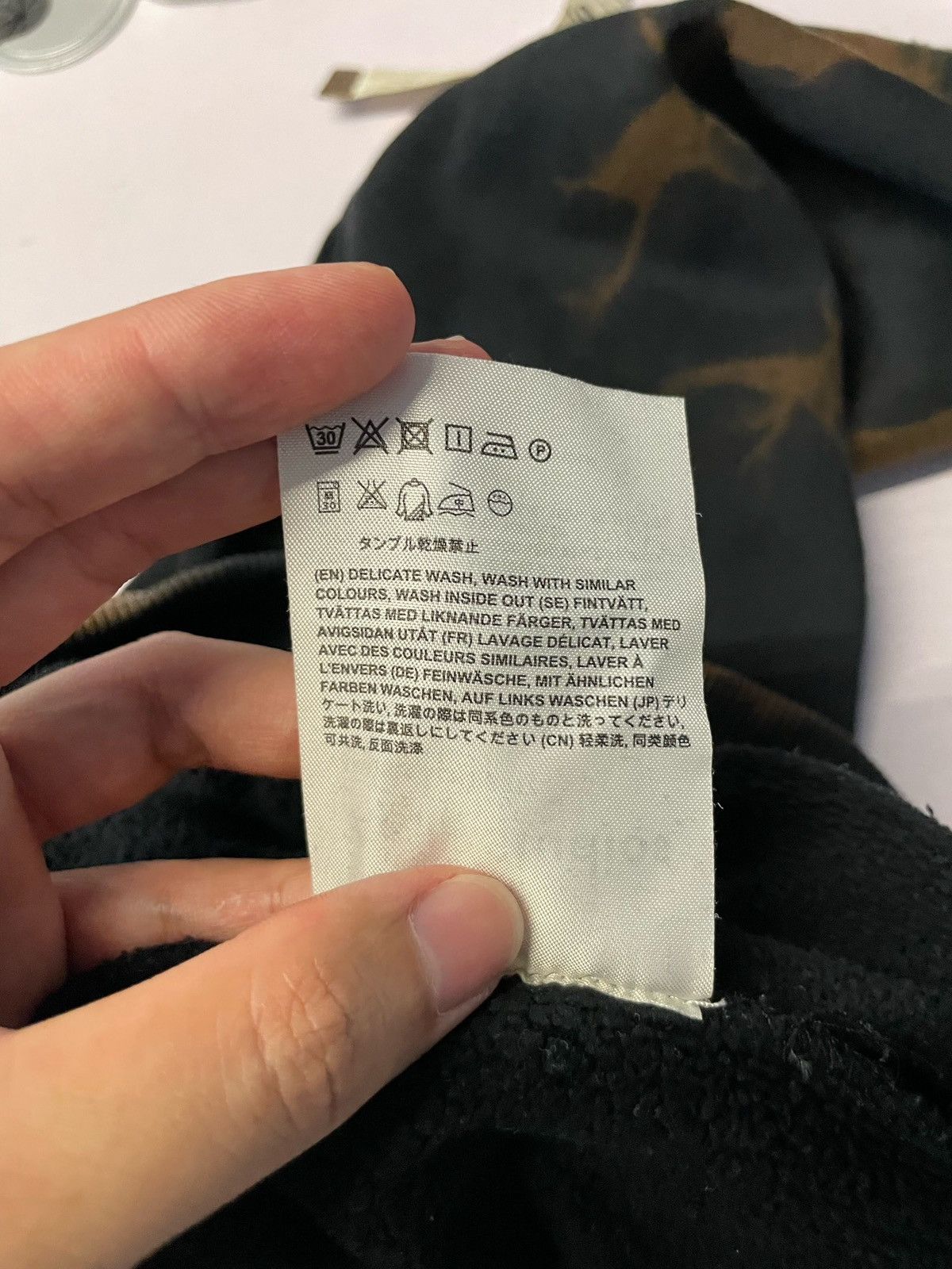 Acne Studios Acne Studios Oversized Tie-Dyed Crewneck Size US L / EU 52-54 / 3 - 11 Thumbnail