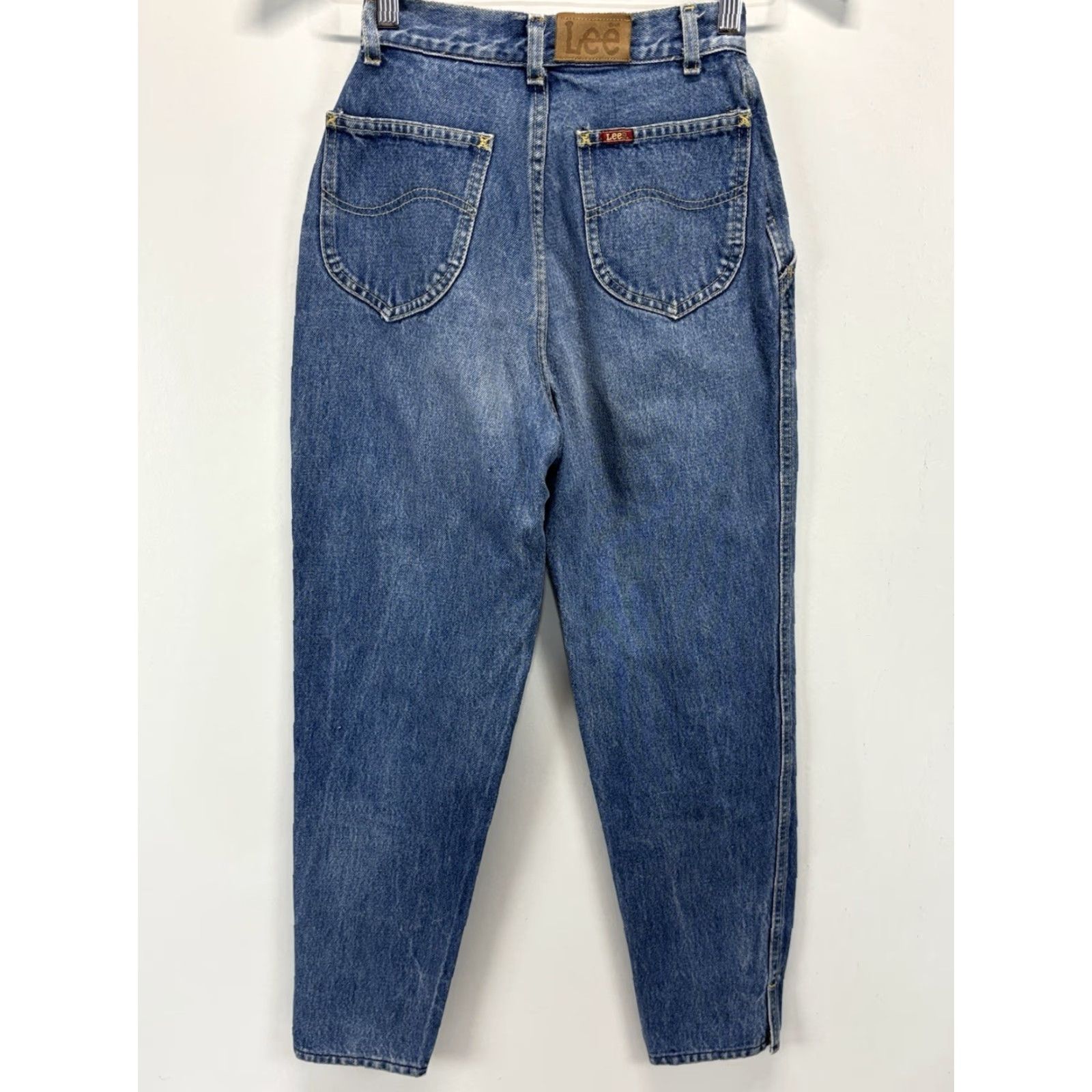 Lee VINTAGE Lee Jeans Womens 5 Yoke Front Mom Baggy Fit Pleated Denim Jeans 1980s USA Made US Size 5 Bottoms 27 Inseam Blue Womens Size 27" / US 4 / IT 40 - 3 Thumbnail