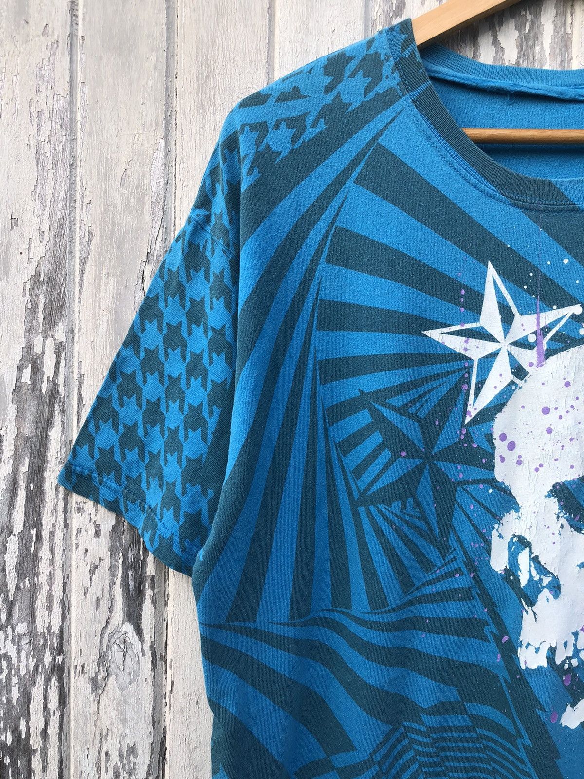 Vintage Vintage Y2K Skull Grunge Graphic Tshirt Size US L / EU 52-54 / 3 - 6 Thumbnail