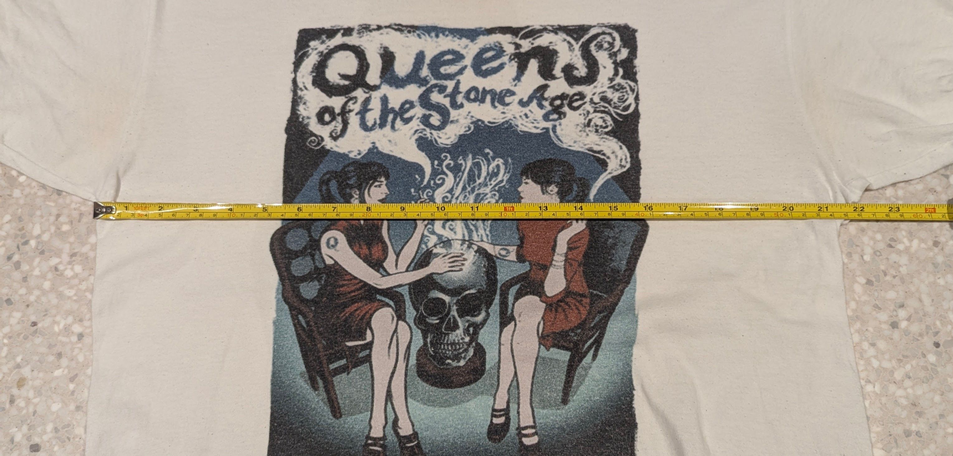 Gildan QUEENS OF THE STONE AGE VINTAGE 2003 TOUR T-SHIRT - QOTSA LG Size US L / EU 52-54 / 3 - 4 Thumbnail