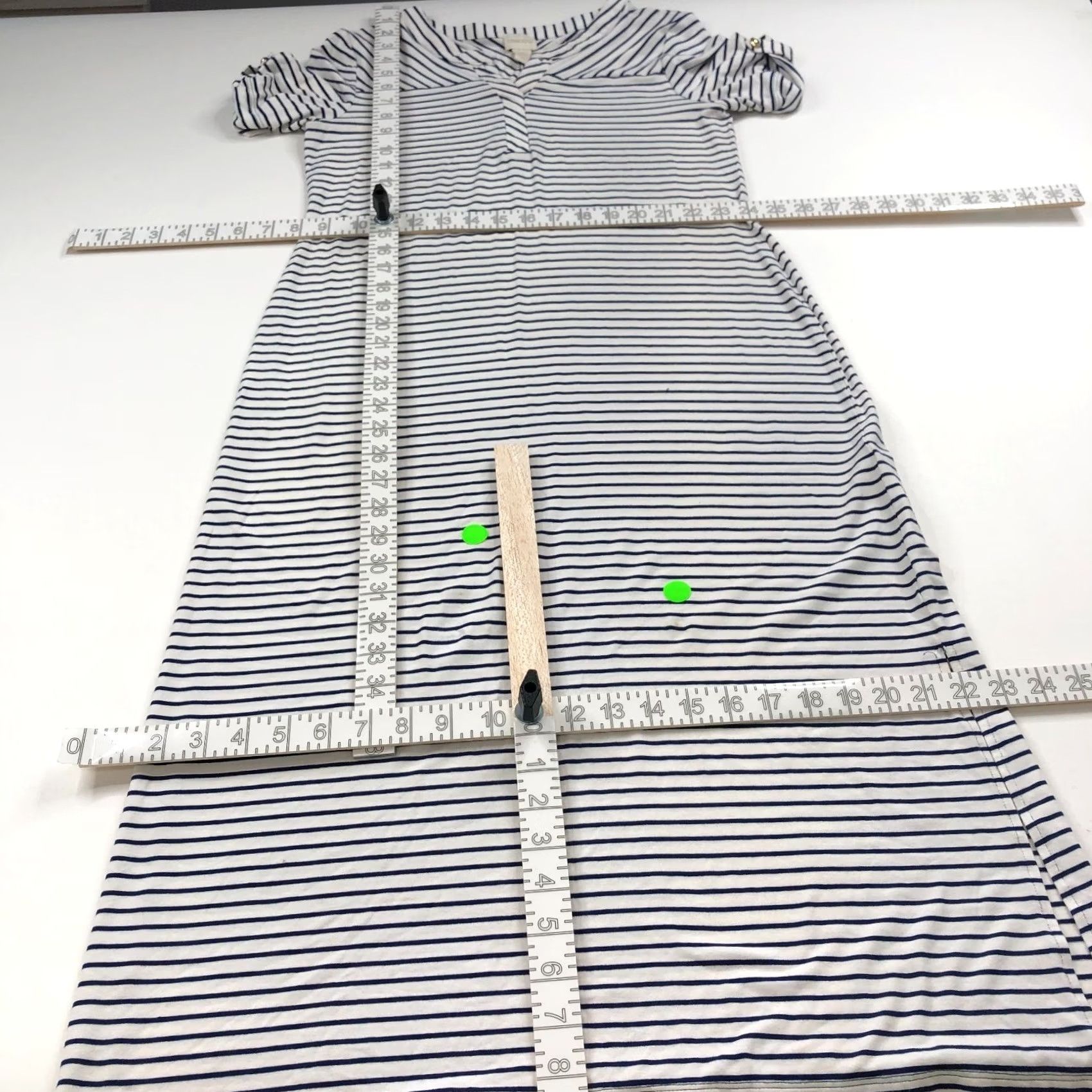 Vintage Chico's 0 Petite Women's Midi Shirt Dress Blue Striped Short Sleeve Pullover Round Neck Casual Dress Women XS- Petite 0P Women Size XS / US 0-2 / IT 36-38 - 4 Thumbnail