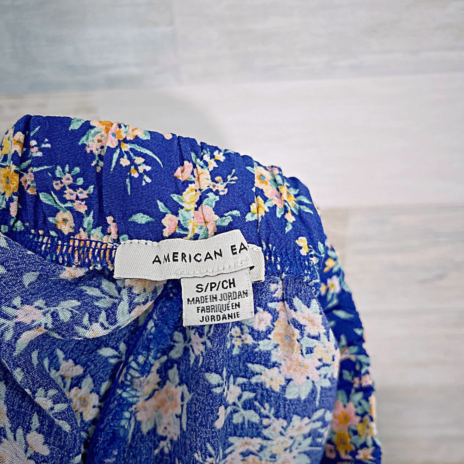 American Eagle Outfitters American Eagle Floral Pull On Shorts Blue Womens Small Size 27" / US 4 / IT 40 - 3 Thumbnail