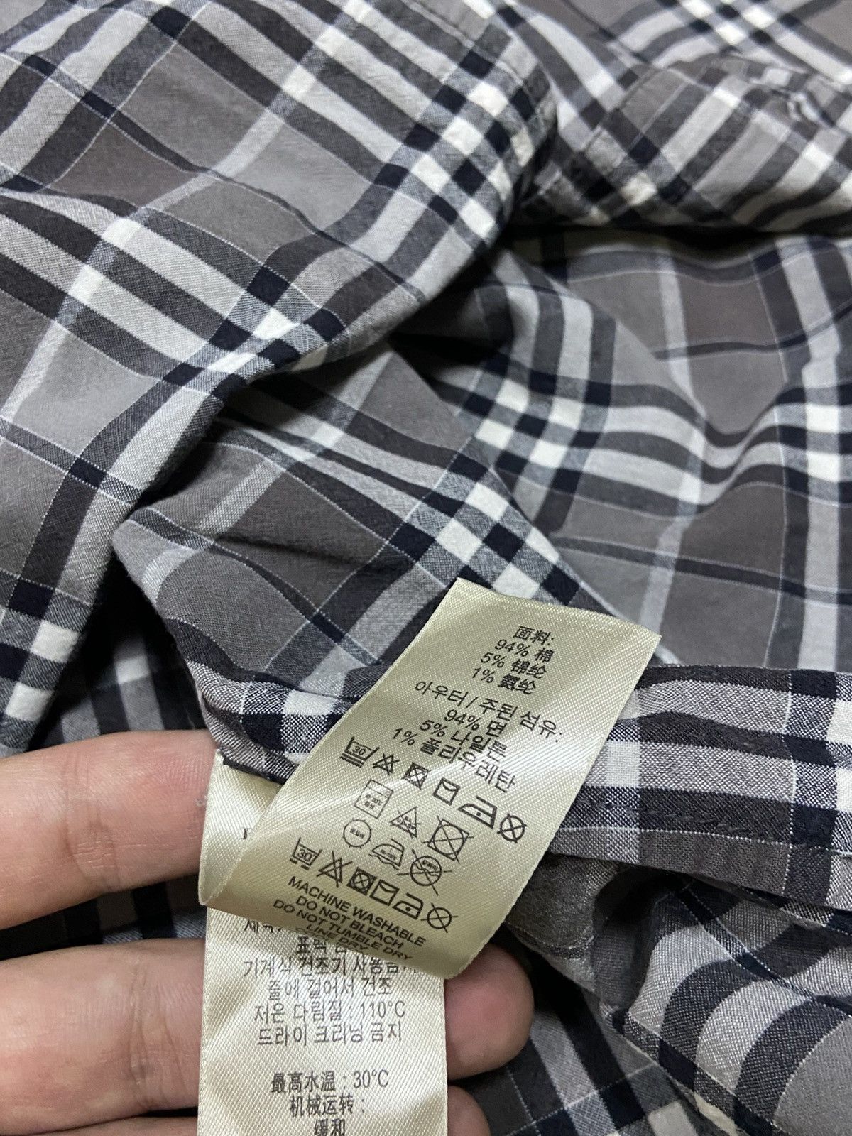 Burberry Burberry Brit vintage shirt full nova check button overprint Size US XL / EU 56 / 4 - 6 Thumbnail