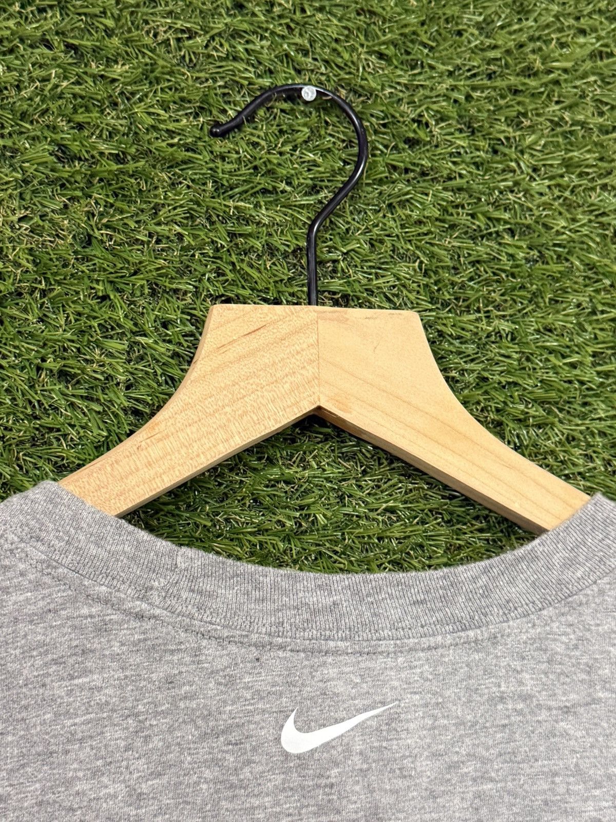 Nike Nike Family First Grey Gothic Cursive Script Tee Shirt Small Size US S / EU 44-46 / 1 - 4 Thumbnail