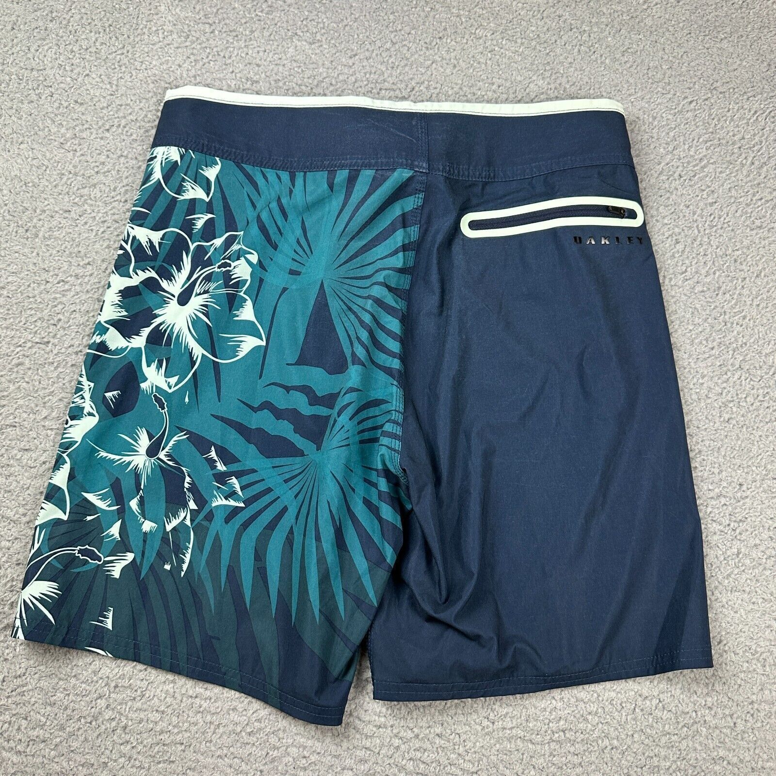 Oakley Oakley Men’s Performance Fit Swim Beach Board Short Size 32 Size US 32 / EU 48 - 5 Thumbnail