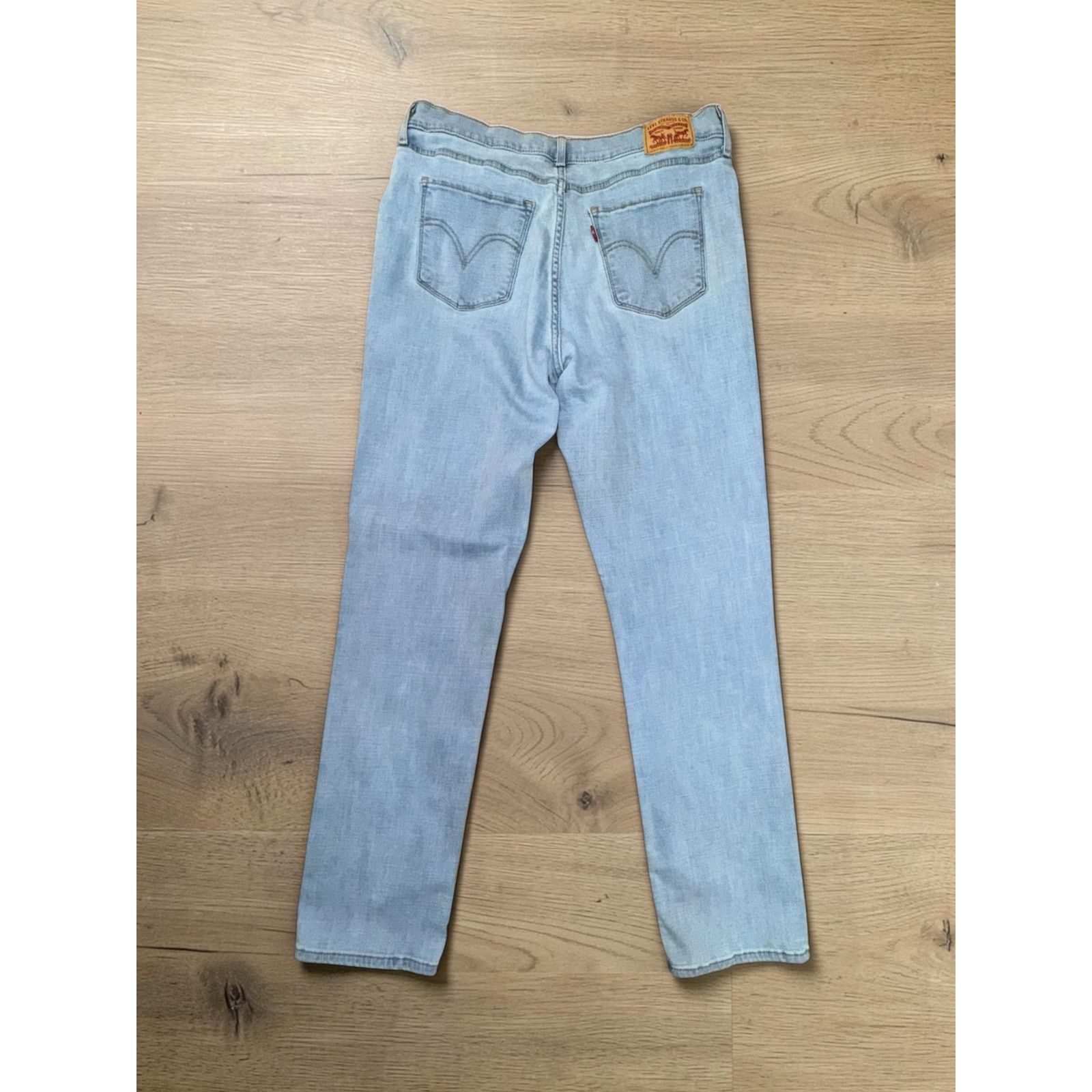 Levi's LEVI’S WOMEN'S CLASSIC STRAIGHT JEANS 14 Long Size 32" / US 10 / IT 46 - 2 Thumbnail