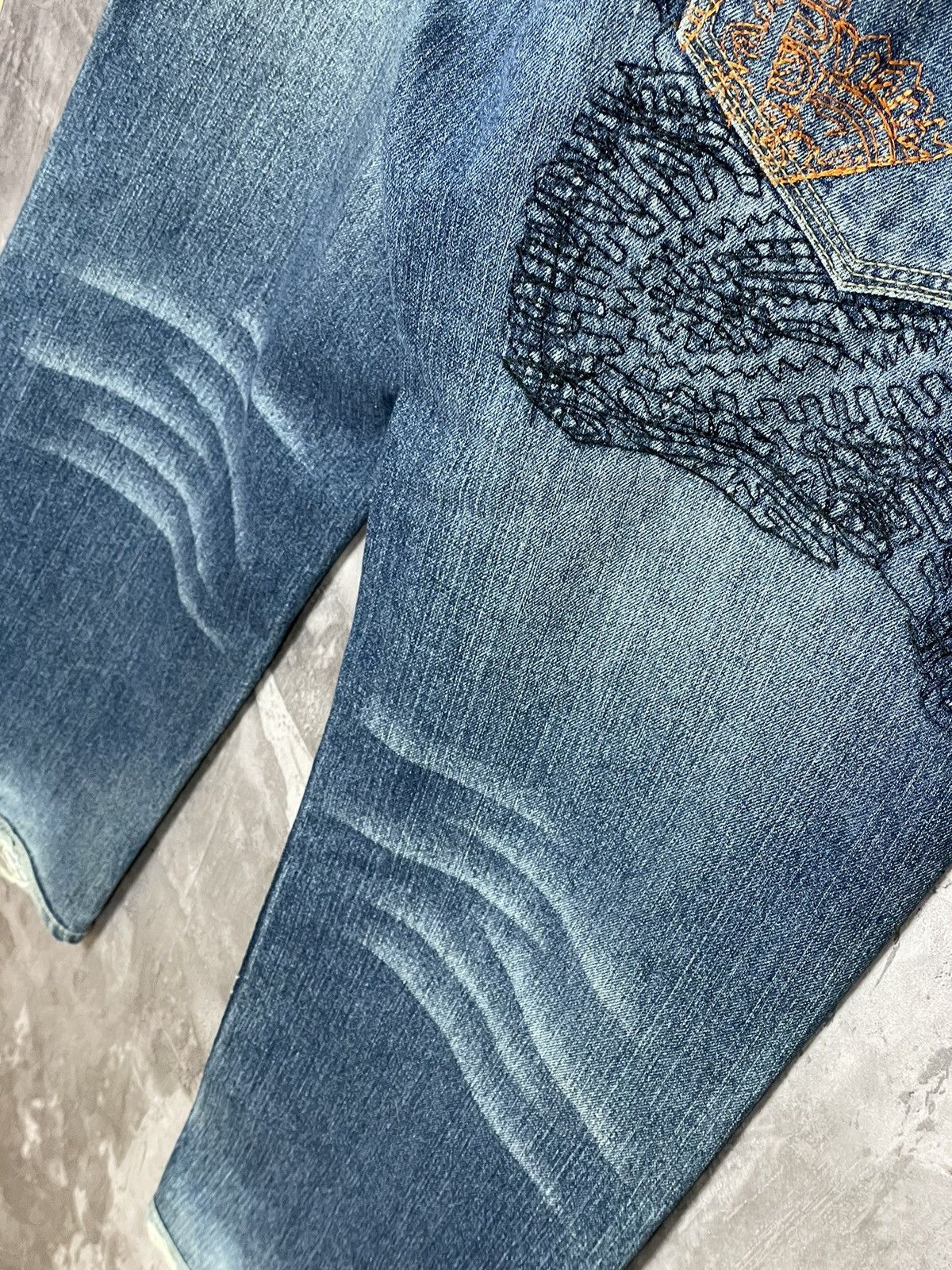 Japanese Brand × Vintage Crazy vintage Y2K baggy embroidered Rocawear denim jeans Size US 34 / EU 50 - 8 Thumbnail