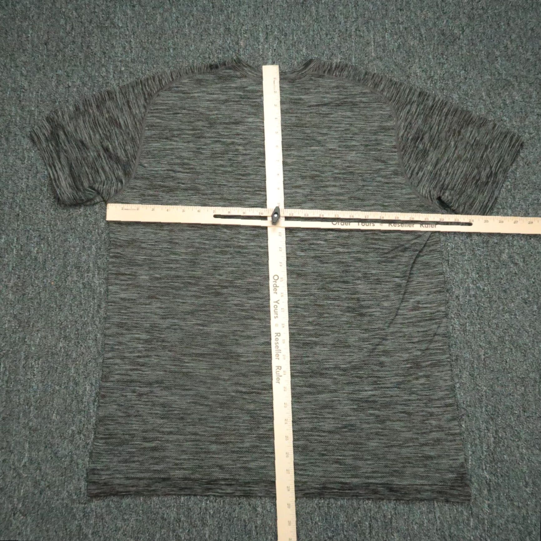 Lululemon Lululemon Shirt Mens XL Gray Metal Vent Tech Short Sleeve Athletic Tee Size US XL / EU 56 / 4 - 5 Thumbnail