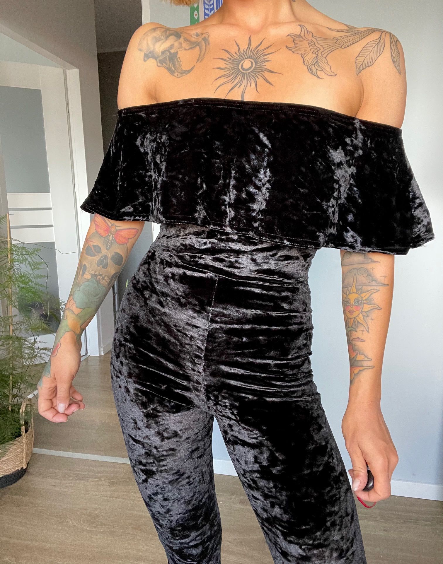Other Black Velvet Jumpsuit Catwoman Halloween Frill Size 28" / US 6 / IT 42 - 1 Thumbnail