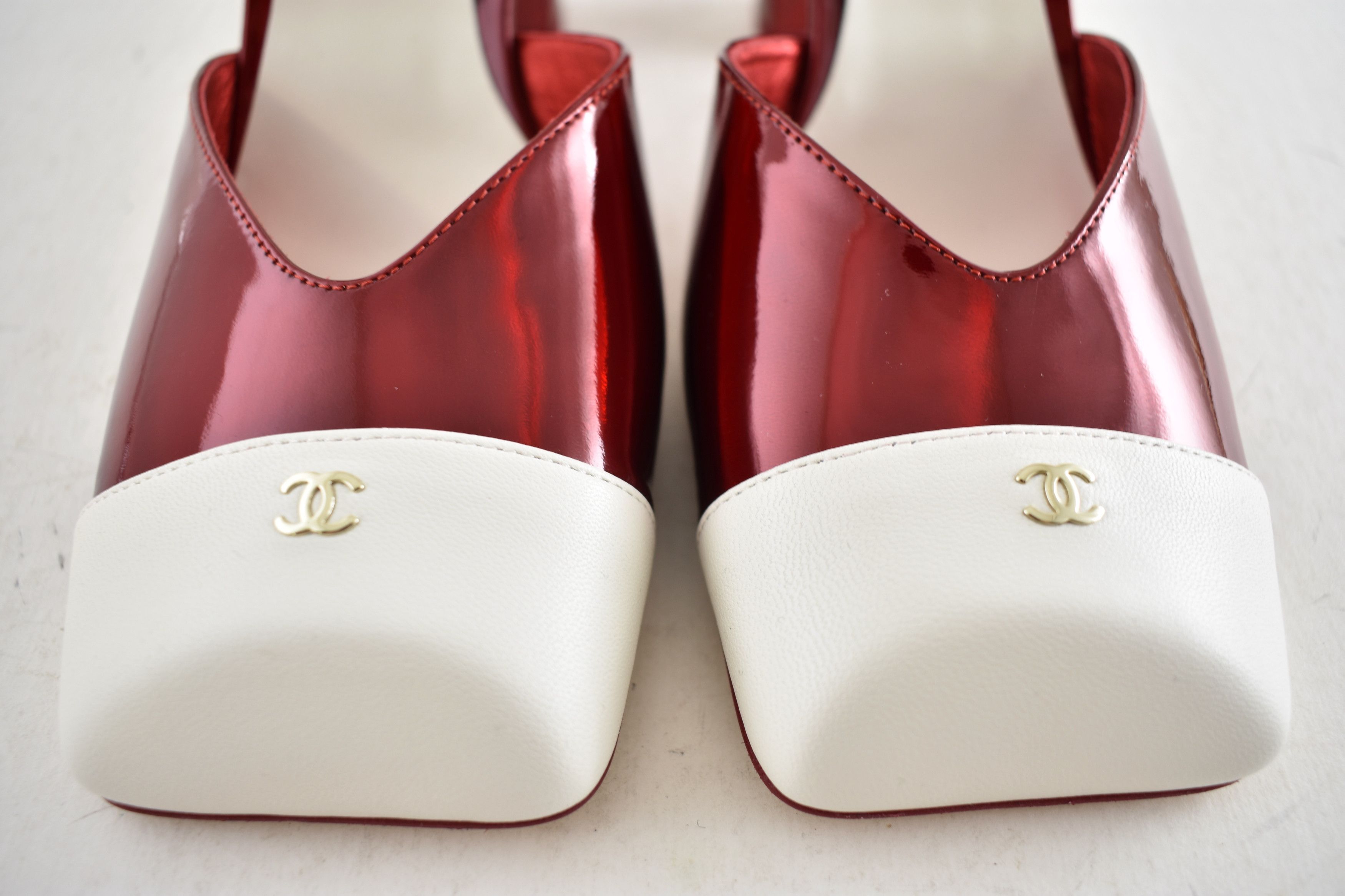 Chanel 26S Blazy White Square Toe CC Slingback Block Heel Pump 42 Size US 12 / IT 42 - 12 Thumbnail