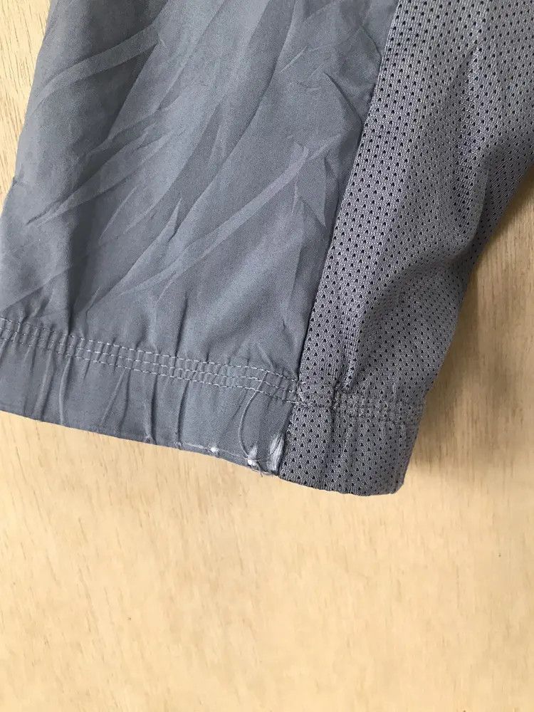 Nike Vintage Nike Swoosh Windbreaker Size US L / EU 52-54 / 3 - 4 Thumbnail