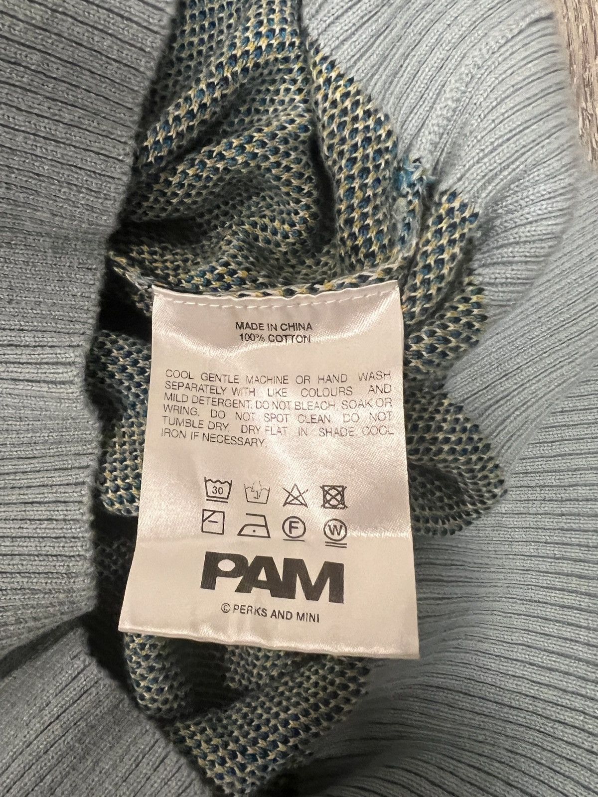 Perks And Mini Perks and Mini (PAM) ‘Fake World, Keep it Real’ Sweater Size US XL / EU 56 / 4 - 3 Thumbnail
