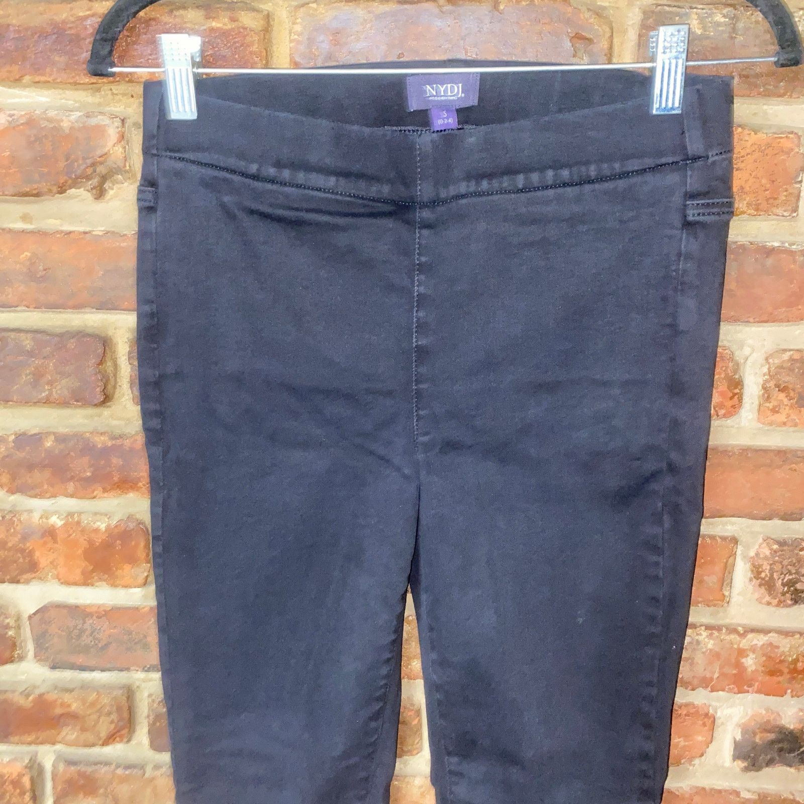 NYDJ Not Your Daughter's Jeans Black Denim Pull-On Small 0-2-4 Size 26" / US 2 / IT 38 - 3 Thumbnail