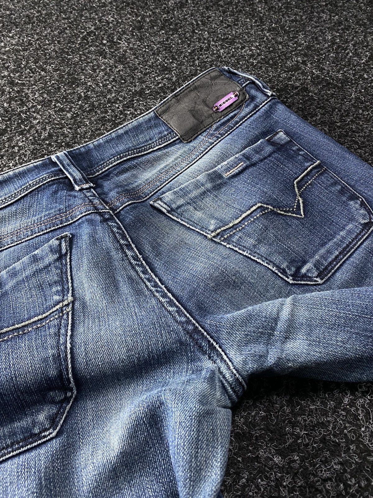 Diesel × If Six Was Nine × Vintage Vintage Y2K Diesel Industry Jeans baggy denim pants Size 26" / US 2 / IT 38 - 15 Thumbnail