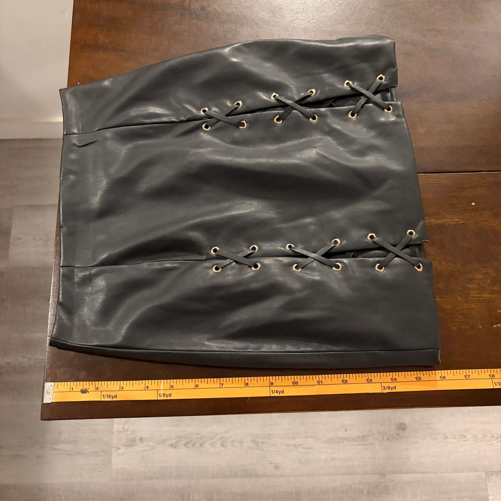 Bebe Bebe Womens Black Faux Leather Lace Up Mini Skirt Size 00 Size 24" / US 00 / IT 34 - 7 Thumbnail