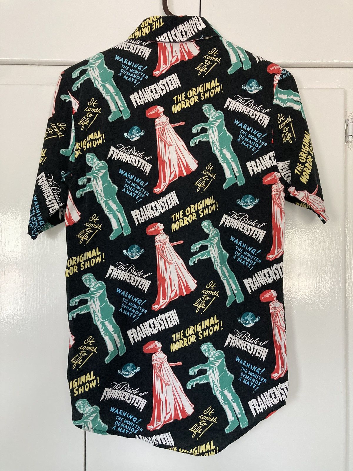 Universal Studios UNIVERSAL MONSTERS BUTTON SHIRT BRIDE OF FRANKENSTEIN HORROR Size US S / EU 44-46 / 1 - 2 Thumbnail