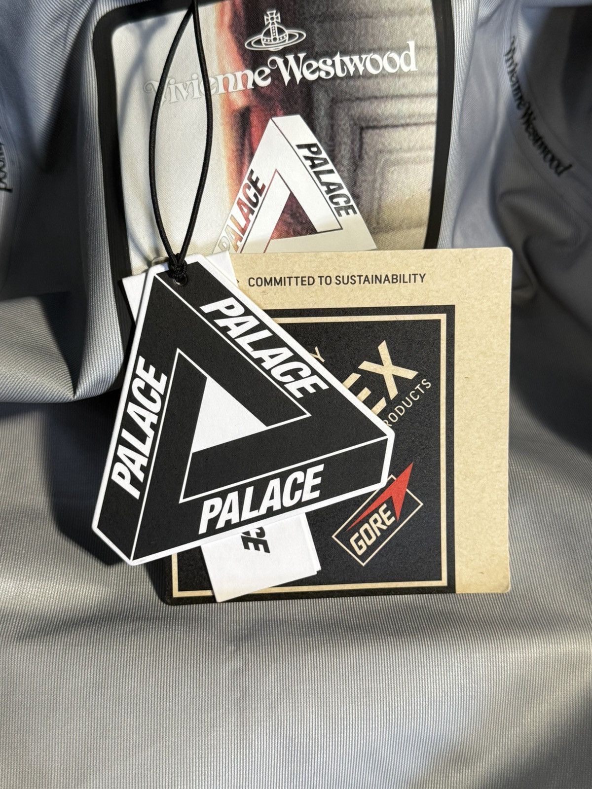 Palace × Vivienne Westwood palace vivienne westwood goretex jacket Size US S / EU 44-46 / 1 - 11 Thumbnail