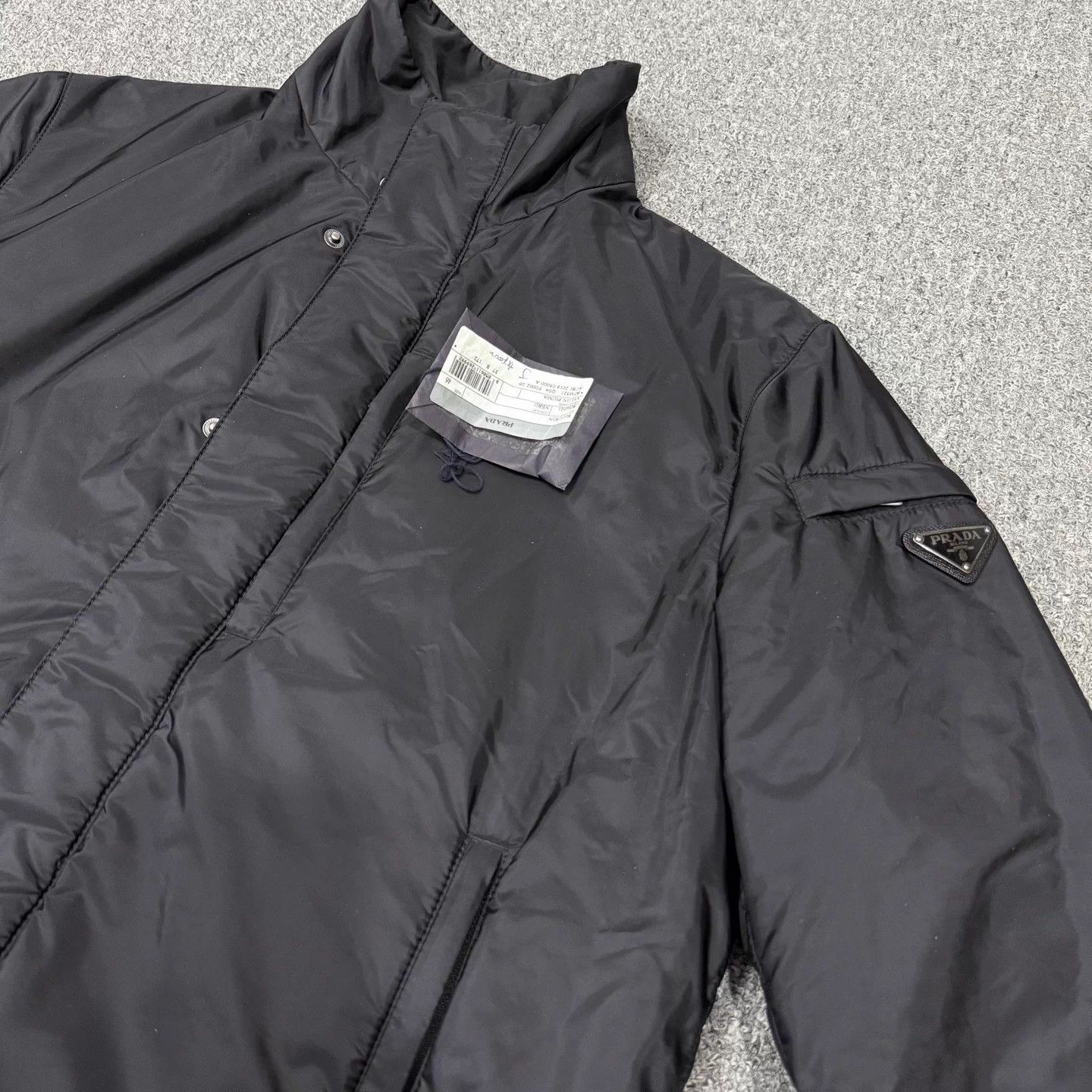 Prada Prada Triangle Puffer Jacket Black 46 NWT Size US S / EU 44-46 / 1 - 3 Thumbnail